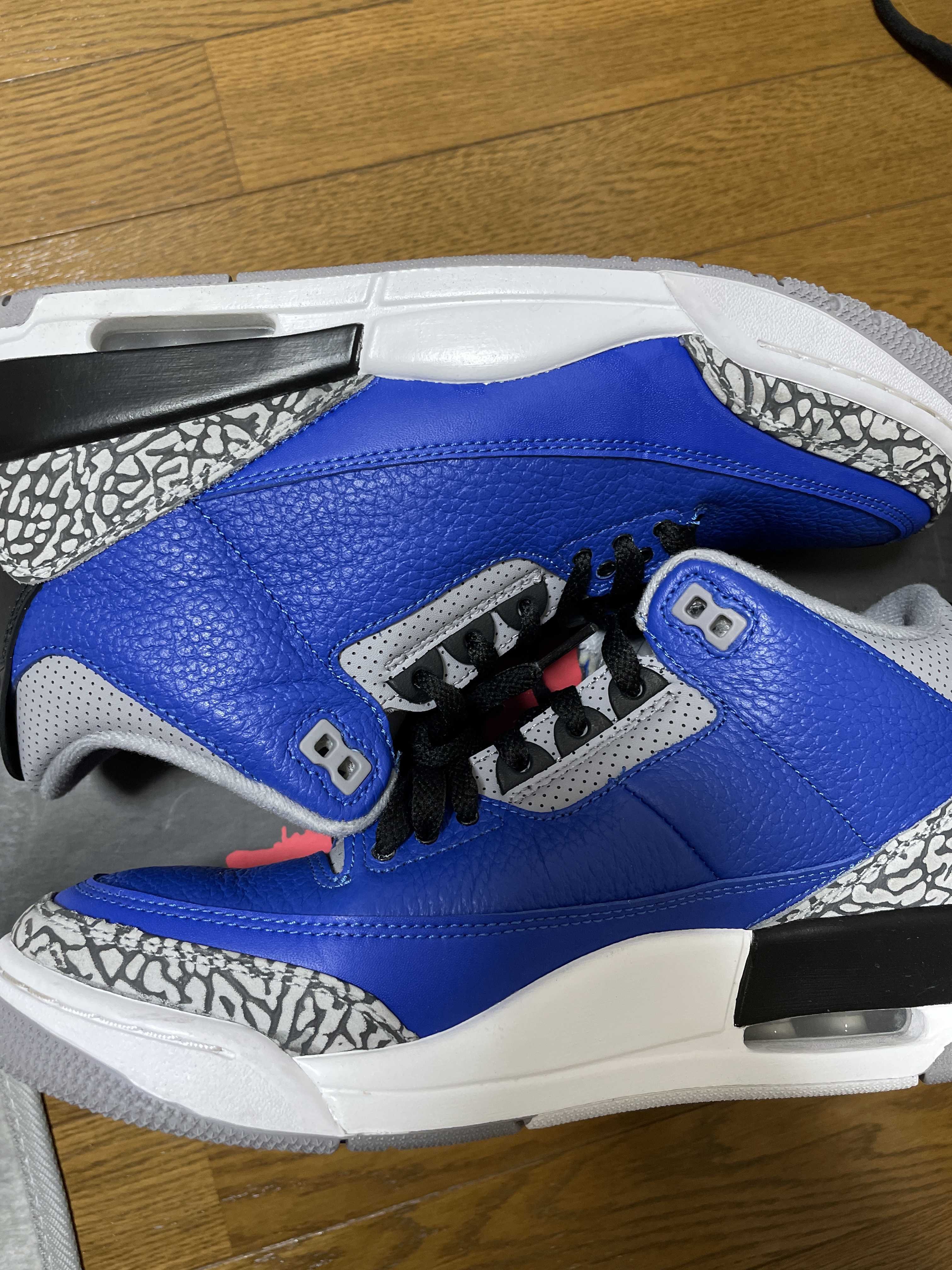 NIKE AIR JORDAN 3 "VARSITY ROYAL"