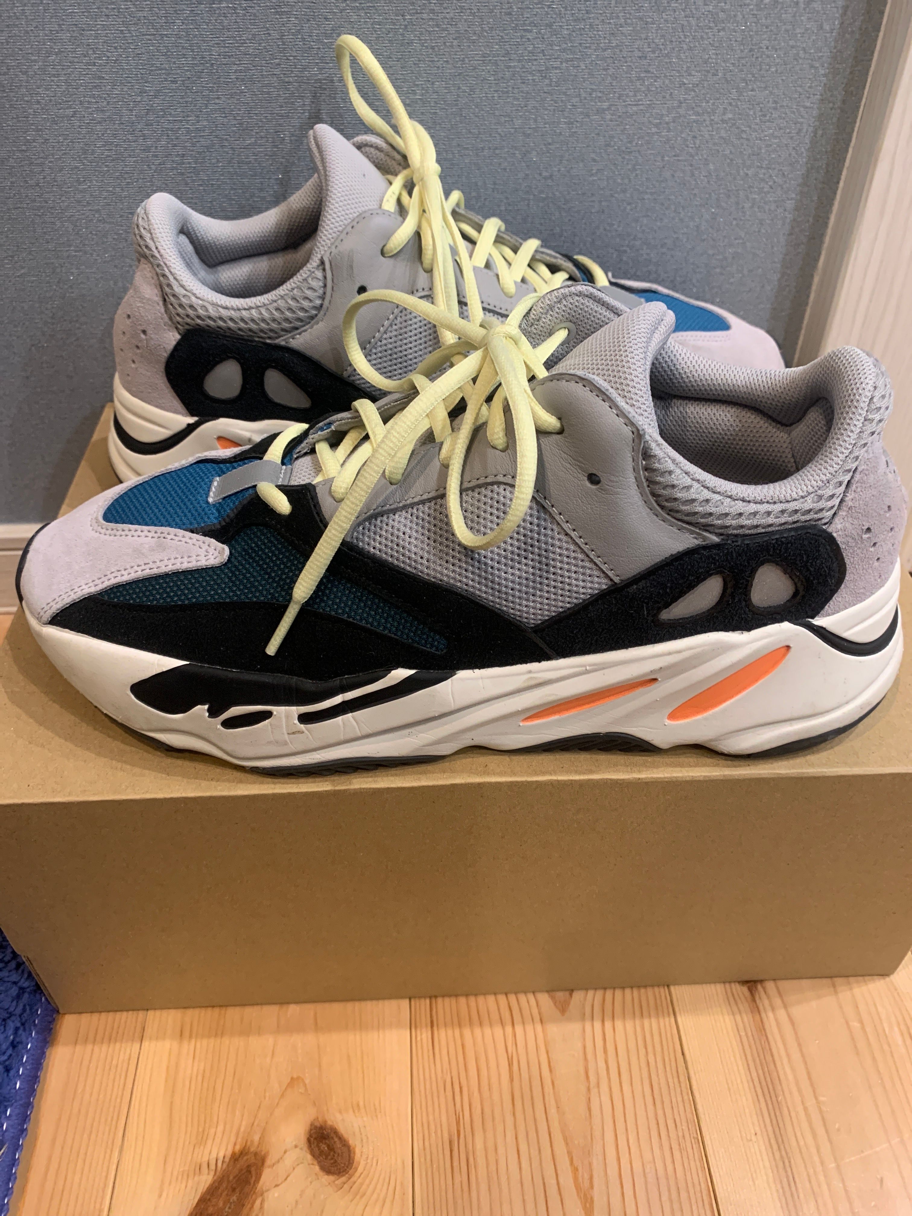 adidas YEEZY Boost 700 "Wave Runner"