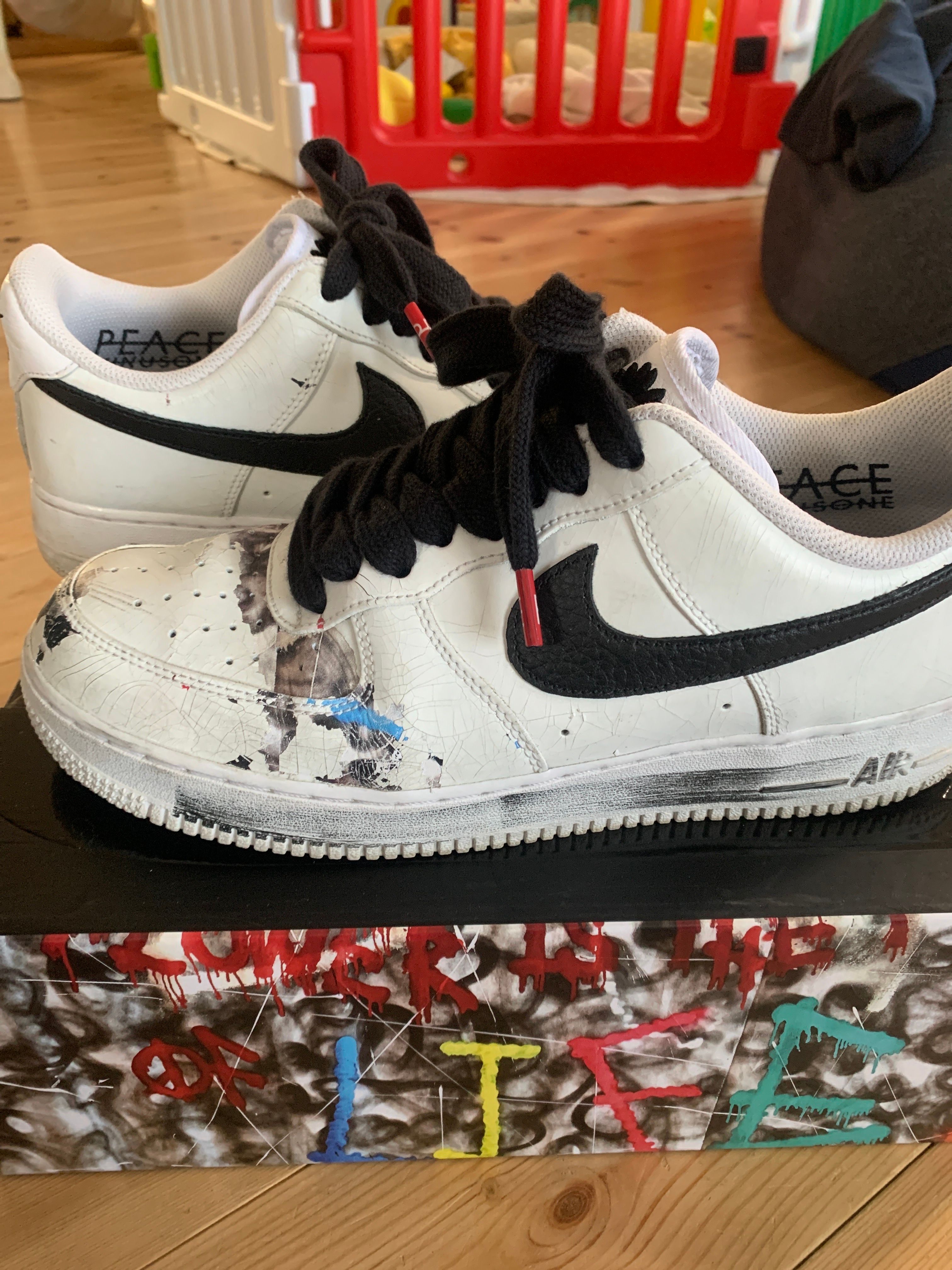 PEACEMINUSONE × Nike Air Force 1 Low "Para-noise/White/Black" / G-DRAGON