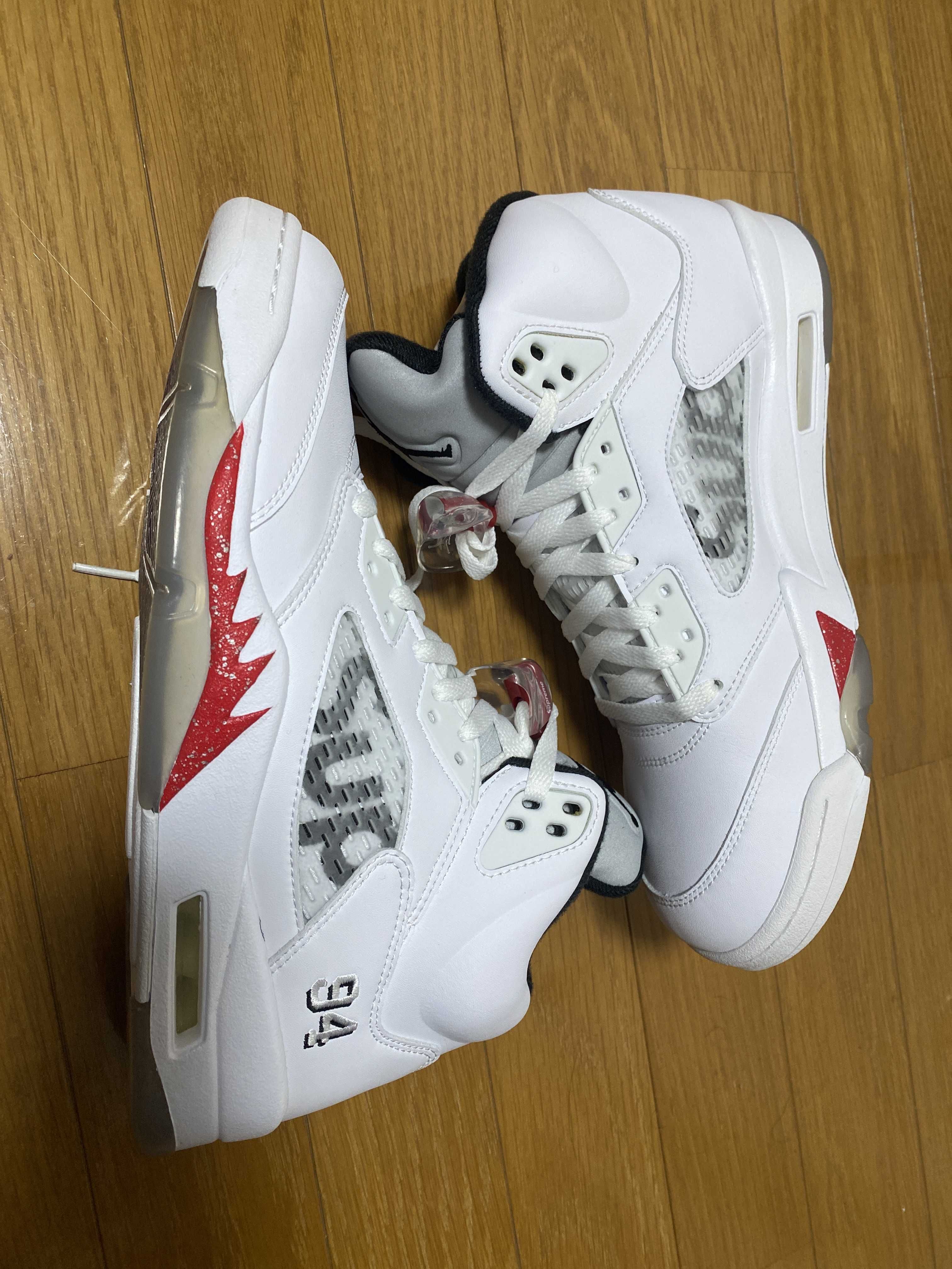 Supreme × Nike Air Jordan 5 Retro "White"