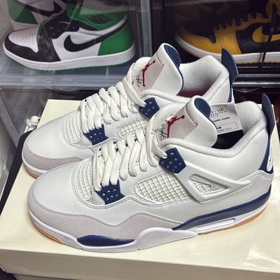 Nike SB Air Jordan 4 Retro SP "Summit White/Navy"