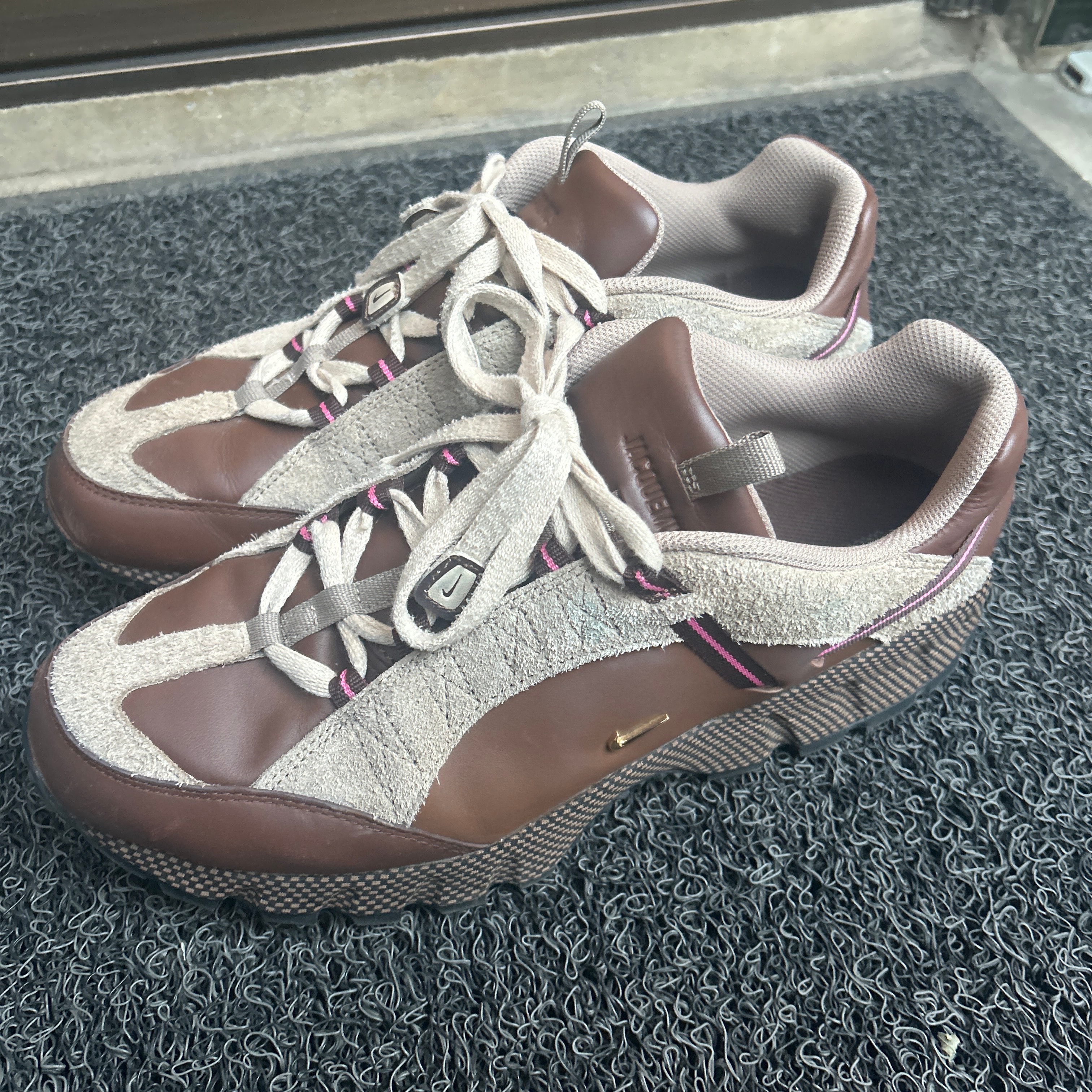 Jacquemus × Nike Women's Air Humara LX 