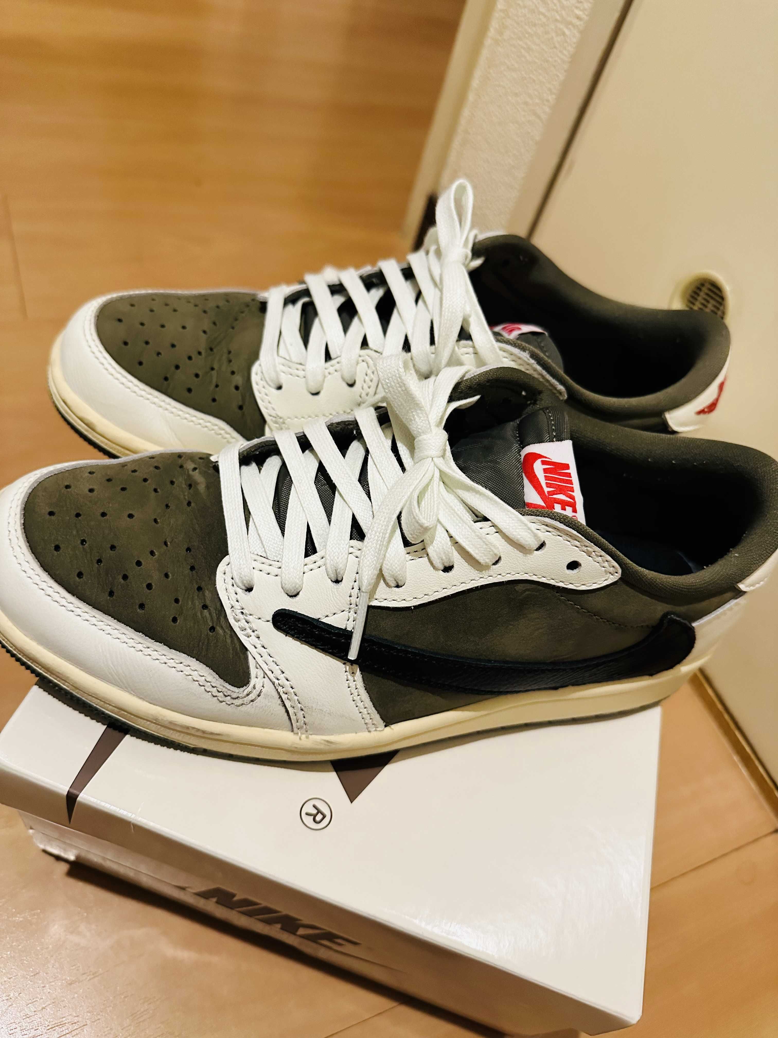 Travis Scott × Nike Air Jordan 1 Low OG SP "Reverse Olive"
