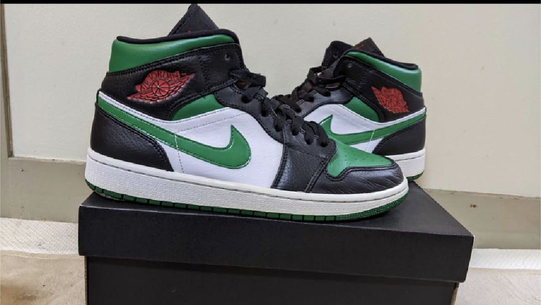 NIKE AIR JORDAN 1 MID "PINE GREEN"