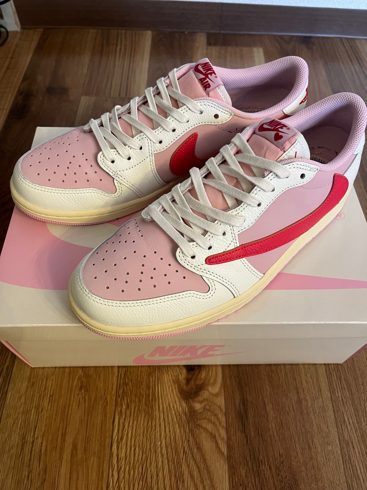 Travis Scott × Nike Air Jordan 1 Retro Low OG "Sail/Tropical Pink"