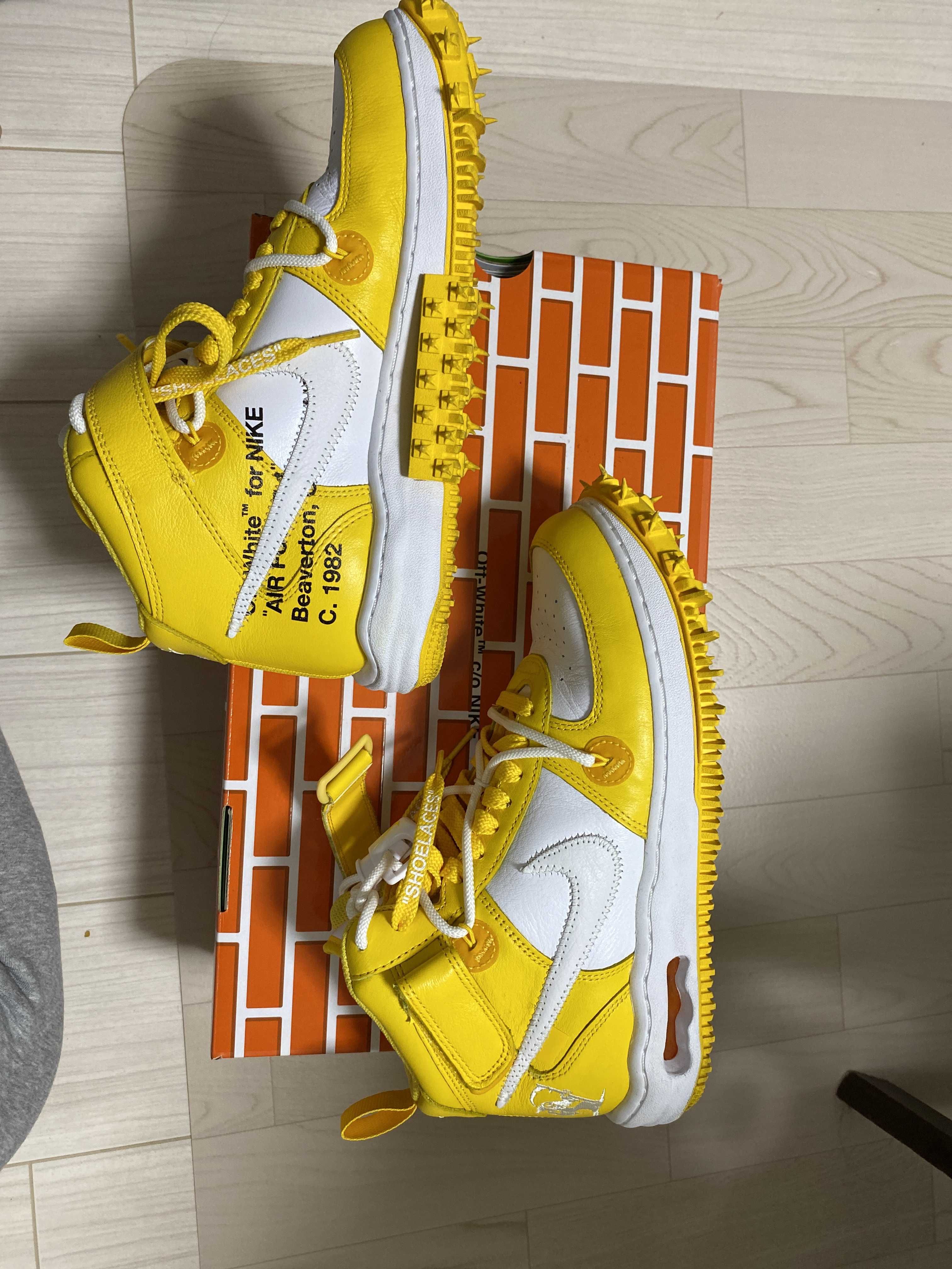 Off-White × Nike Air Force 1 Mid SP LTHR "White and Varsity Maize"