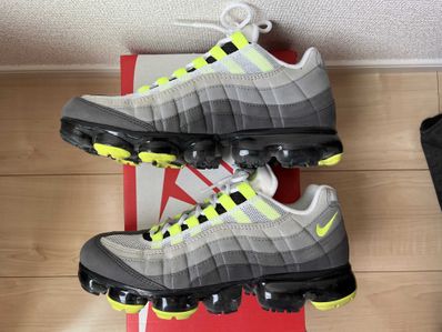 Nike Air Vapormax 95 "Neon"