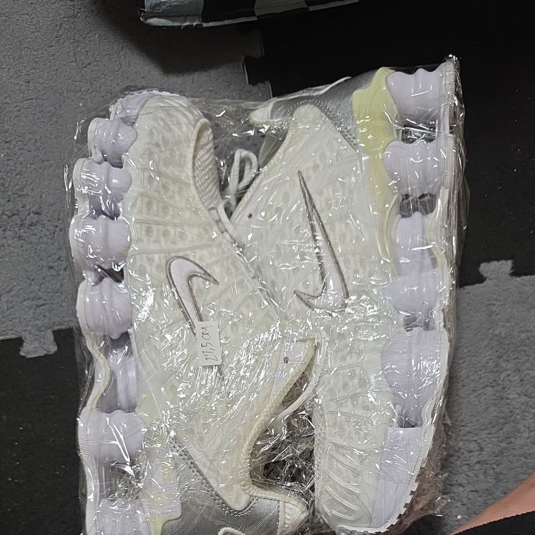 Nike Women's Shox TL "White and Max Orange"