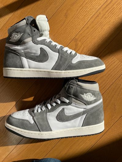 Nike Air Jordan 1 Retro High OG "Black and Smoke Grey"