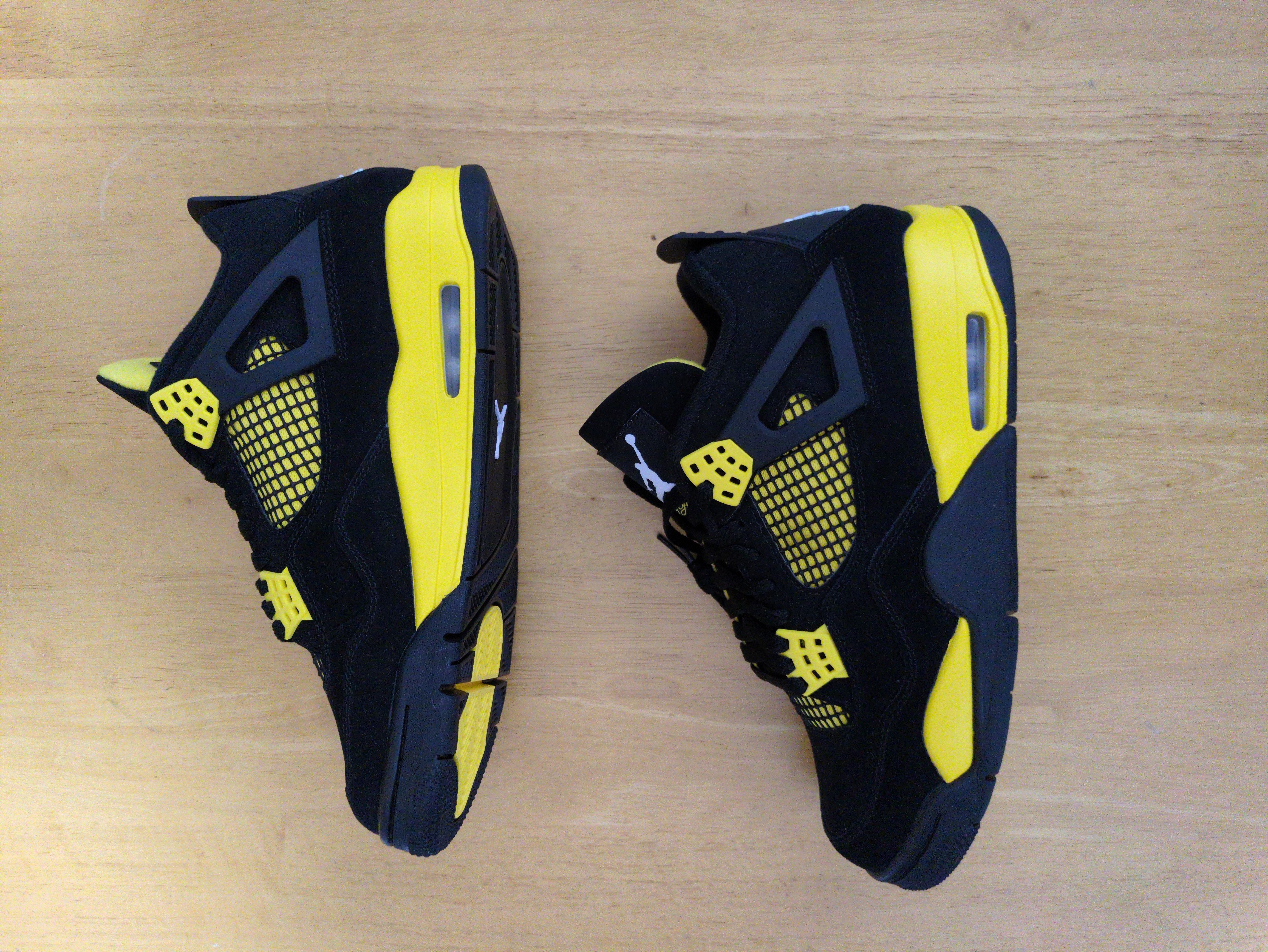 Nike Air Jordan 4 Retro "Thunder"(2023)