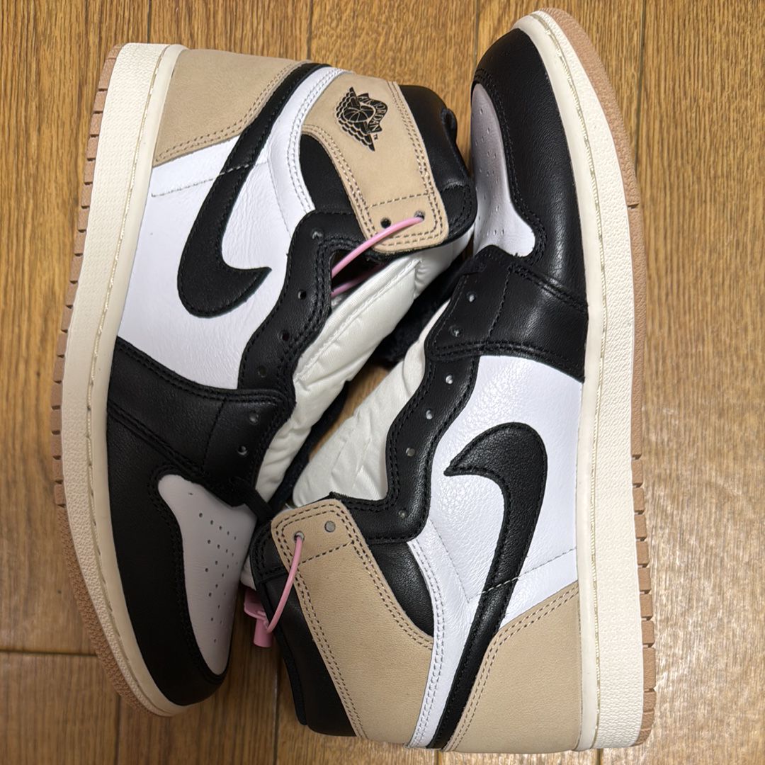 Nike Women's Air Jordan 1 Retro High OG "Latte"