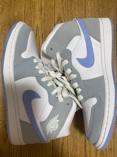 Nike Women's Air Jordan 1 Mid "Wolf Grey"