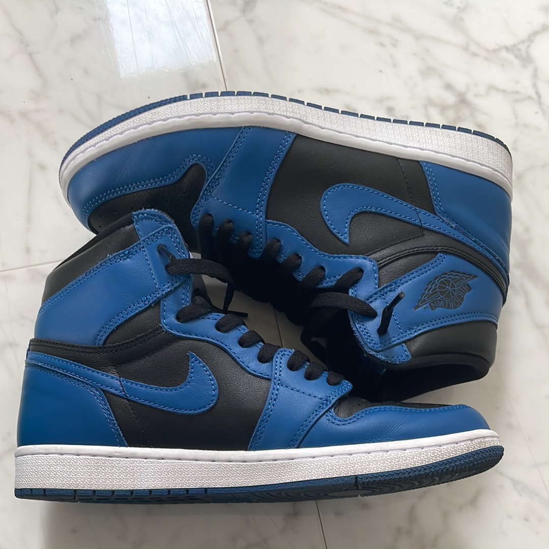 Nike Air Jordan 1 Retro High OG "Dark Marina Blue"