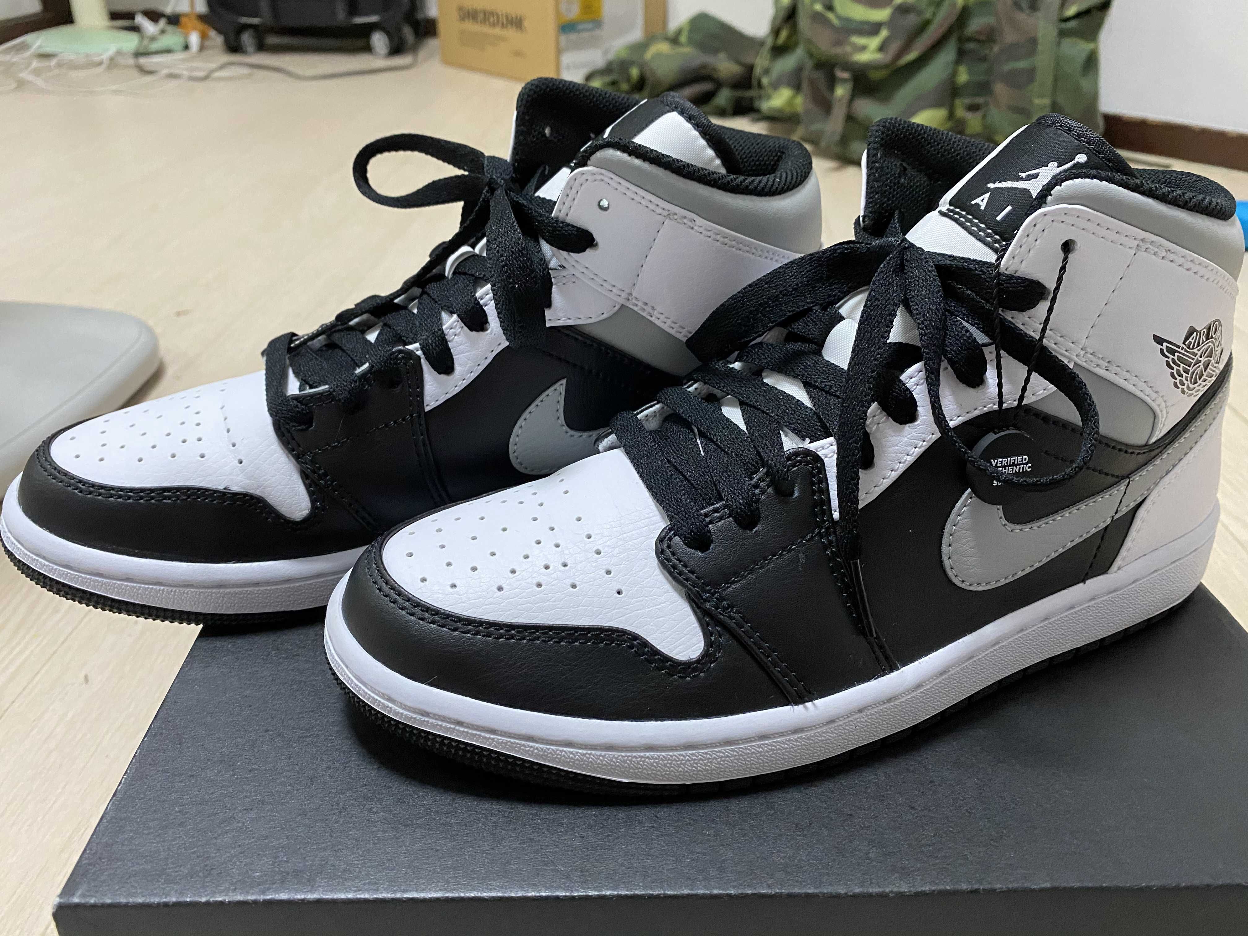 NIKE AIR JORDAN 1 MID "WHITE SHADOW"