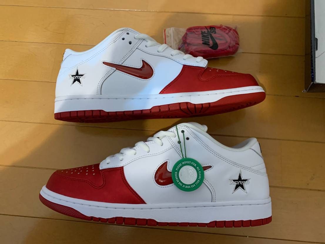 Supreme × Nike Dunk Low "Varsity Red/White"