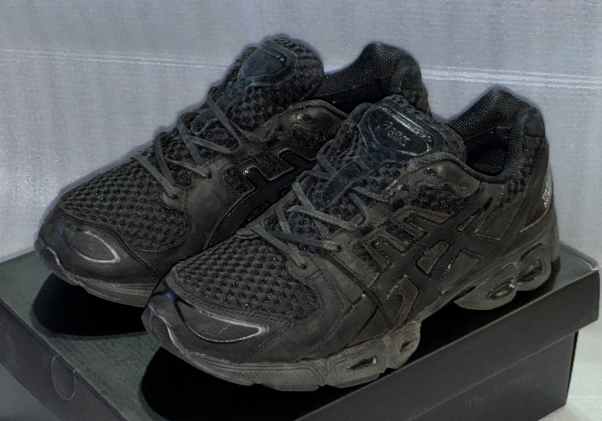 ENNOY × Stylistshibutsu × Asics Gel-Nimbus 9 GORE-TEX "Triple Black"