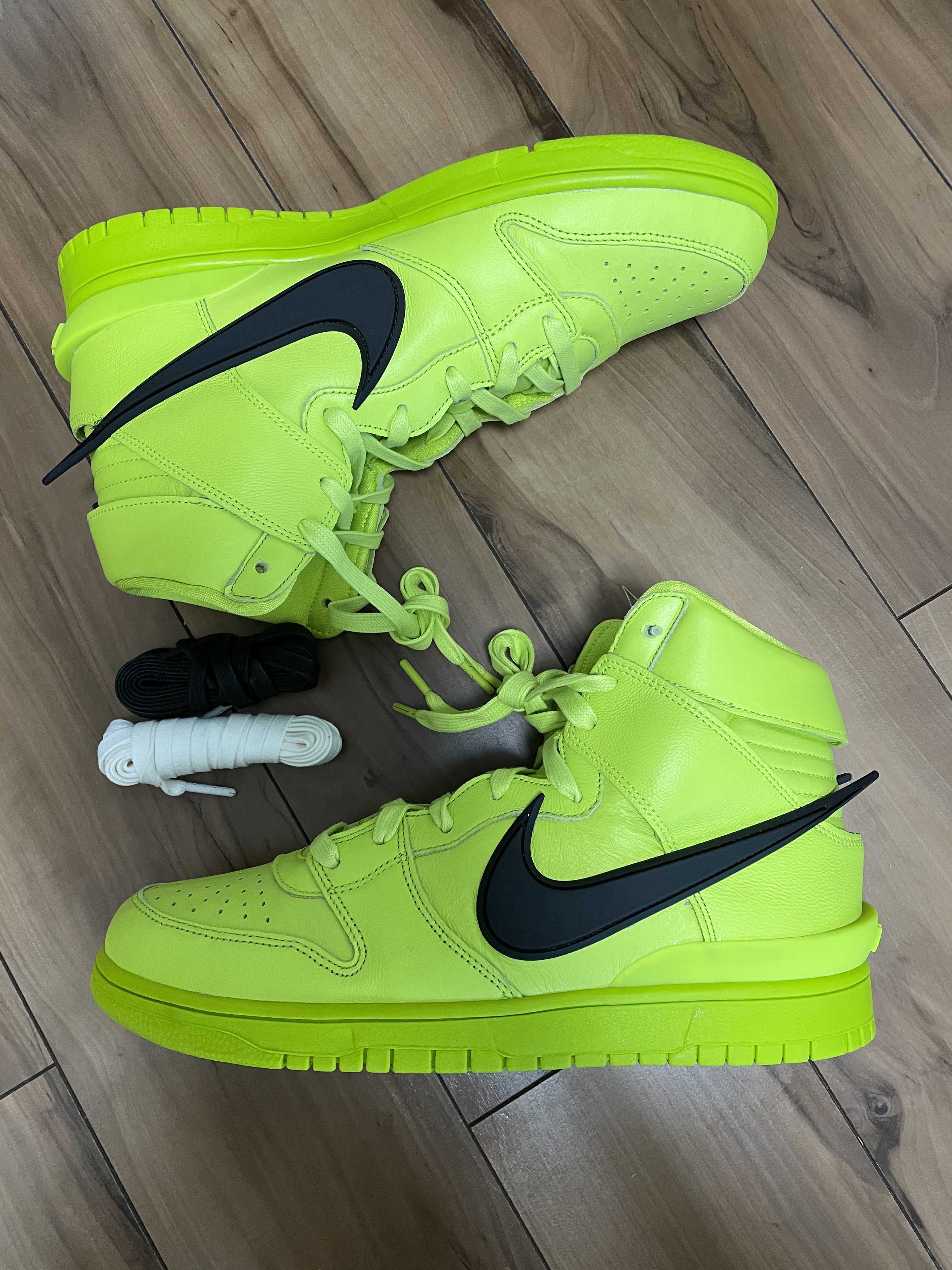 AMBUSH × NIKE DUNK HIGH "FLASH LIME"