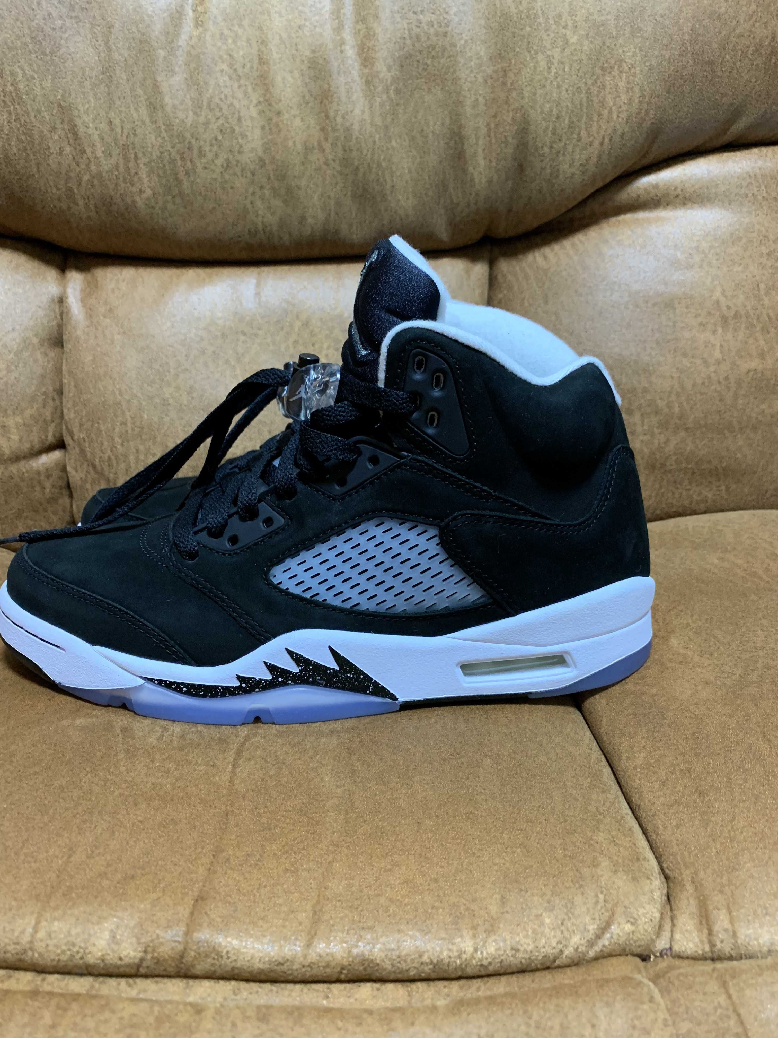 Nike Air Jordan 5 "Moonlight" (2021)