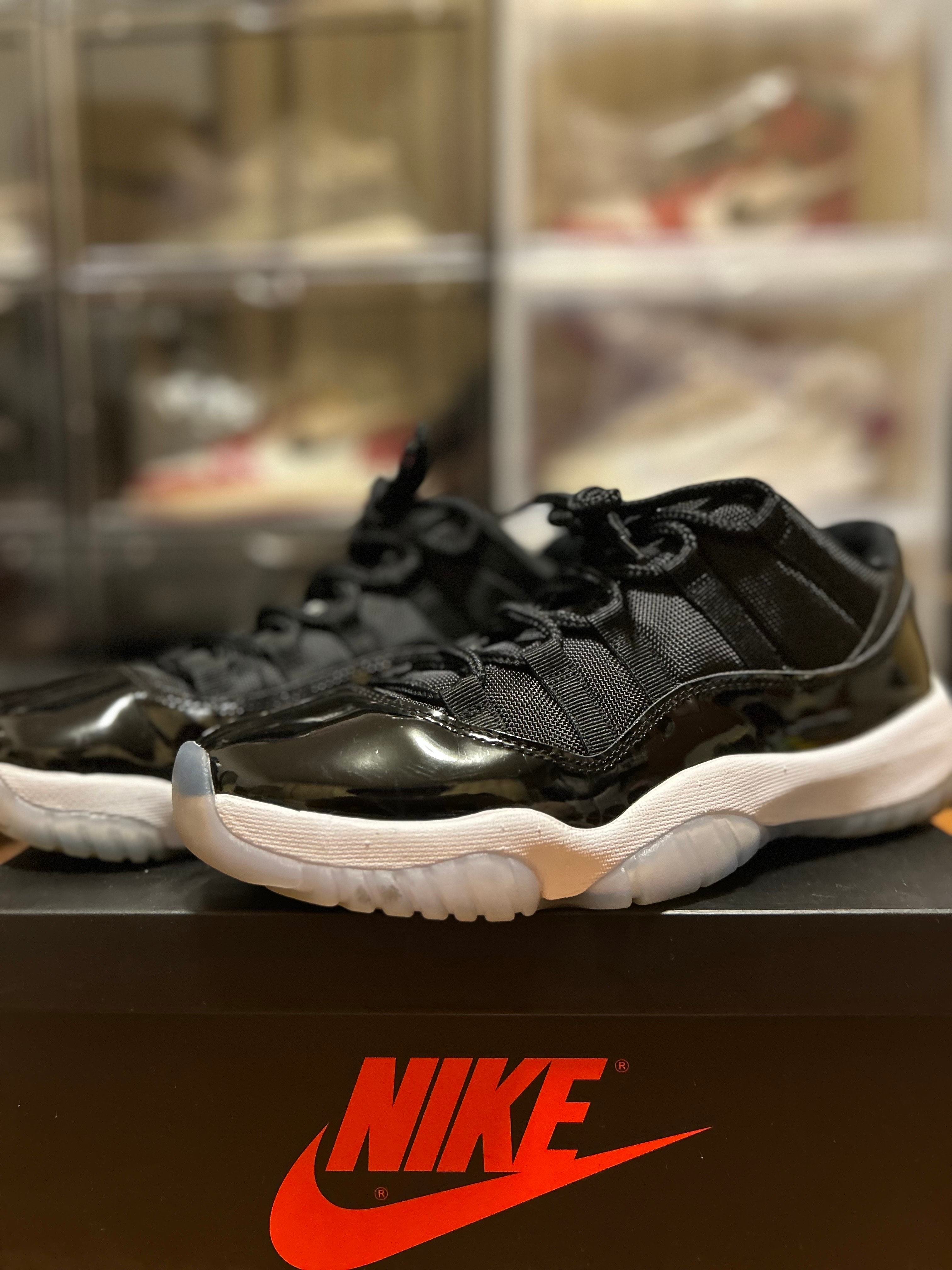 Nike Air Jordan 11 Retro Low "Black and Varsity Royal/Space Jam"