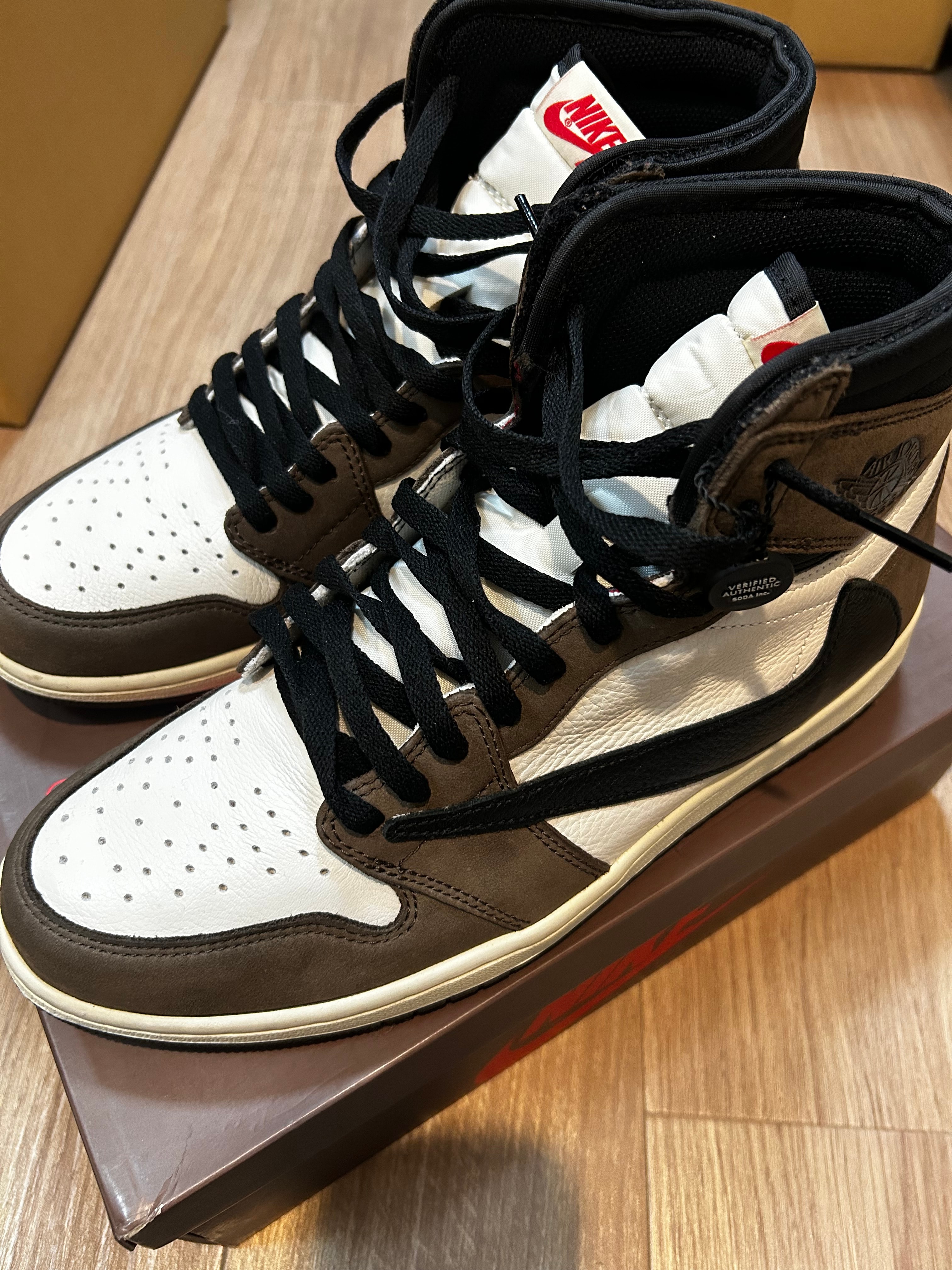 Travis Scott × Nike Air Jordan 1 Retro High OG TS SP "Sail/Dark Mocha"