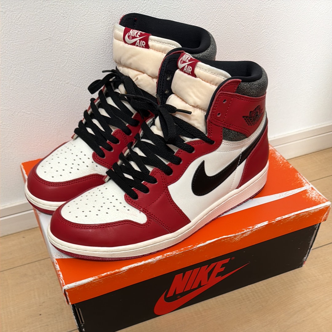 Nike Air Jordan 1 High OG "Lost & Found/Chicago"