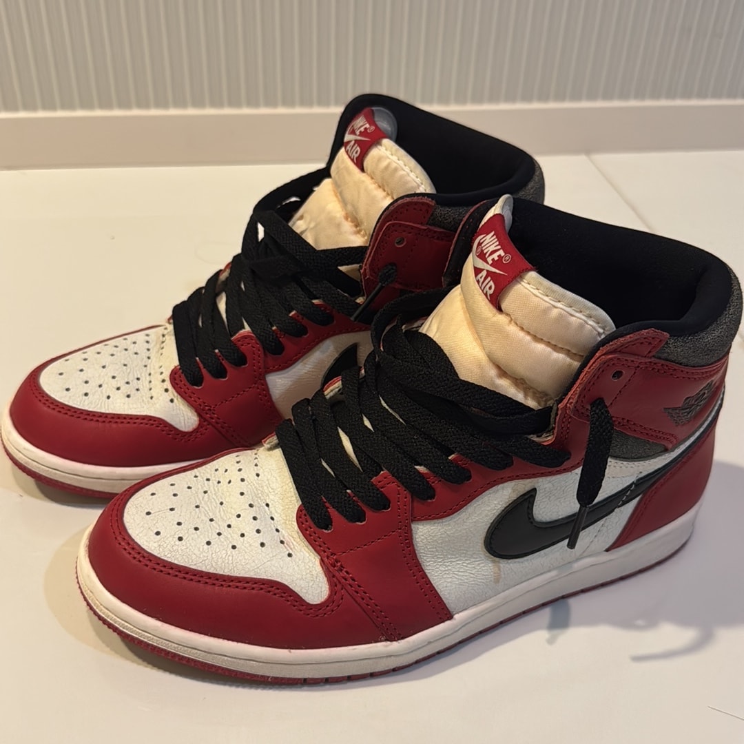 Nike Air Jordan 1 High OG "Lost & Found/Chicago"