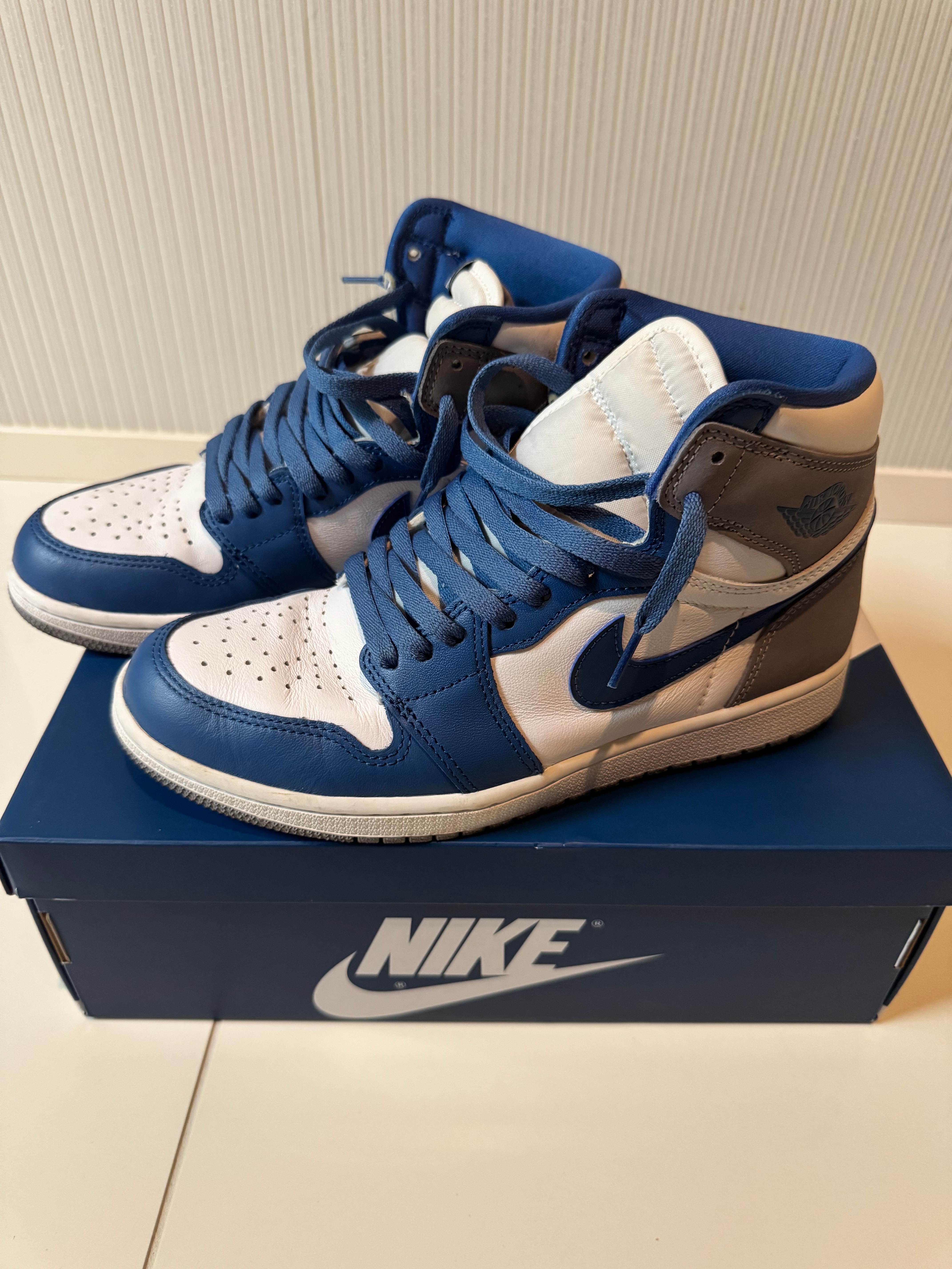 Nike Air Jordan 1 High OG "True Blue"