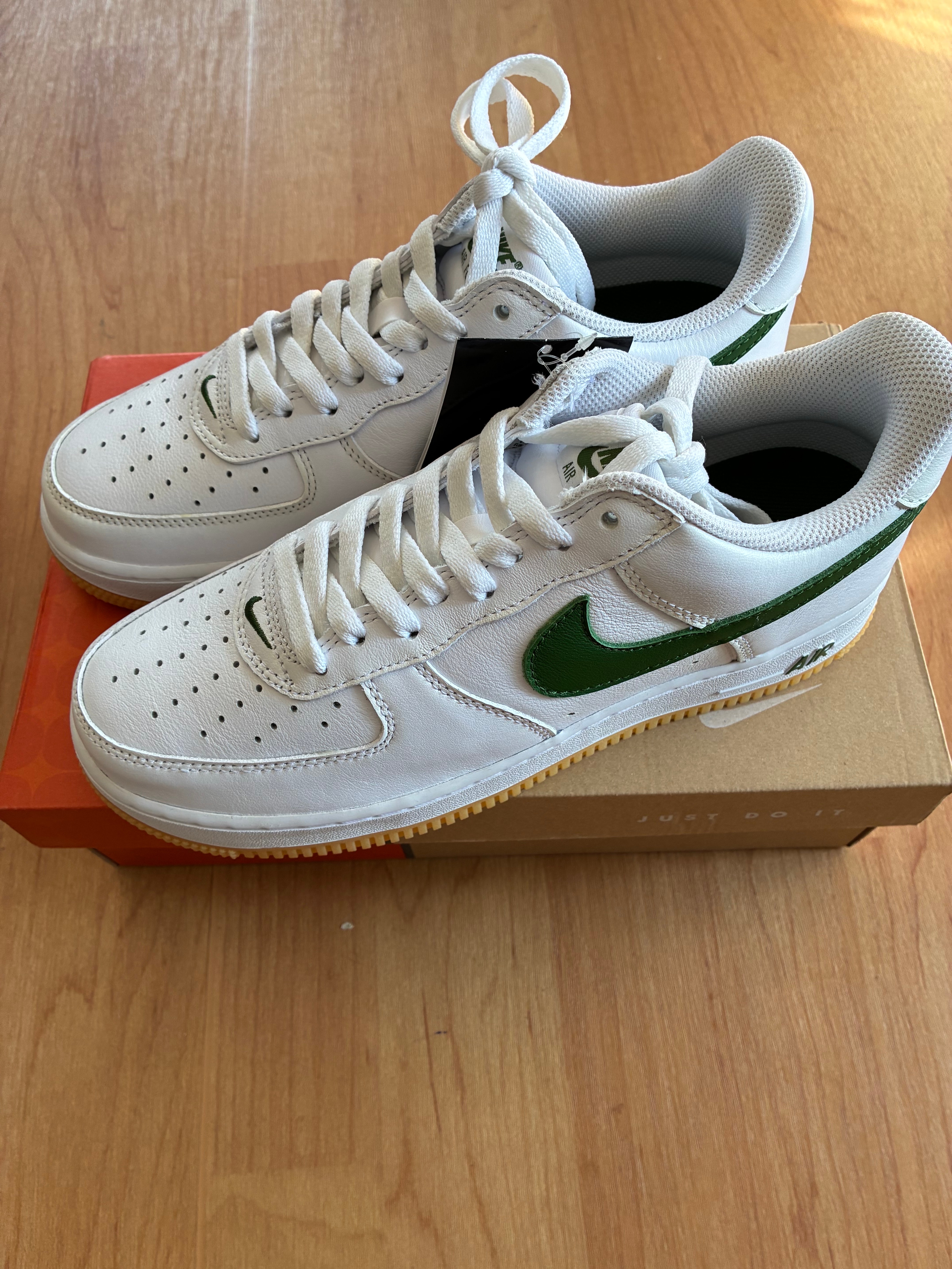 Nike Air Force 1 Low Color of the Month "Green Swooshes"