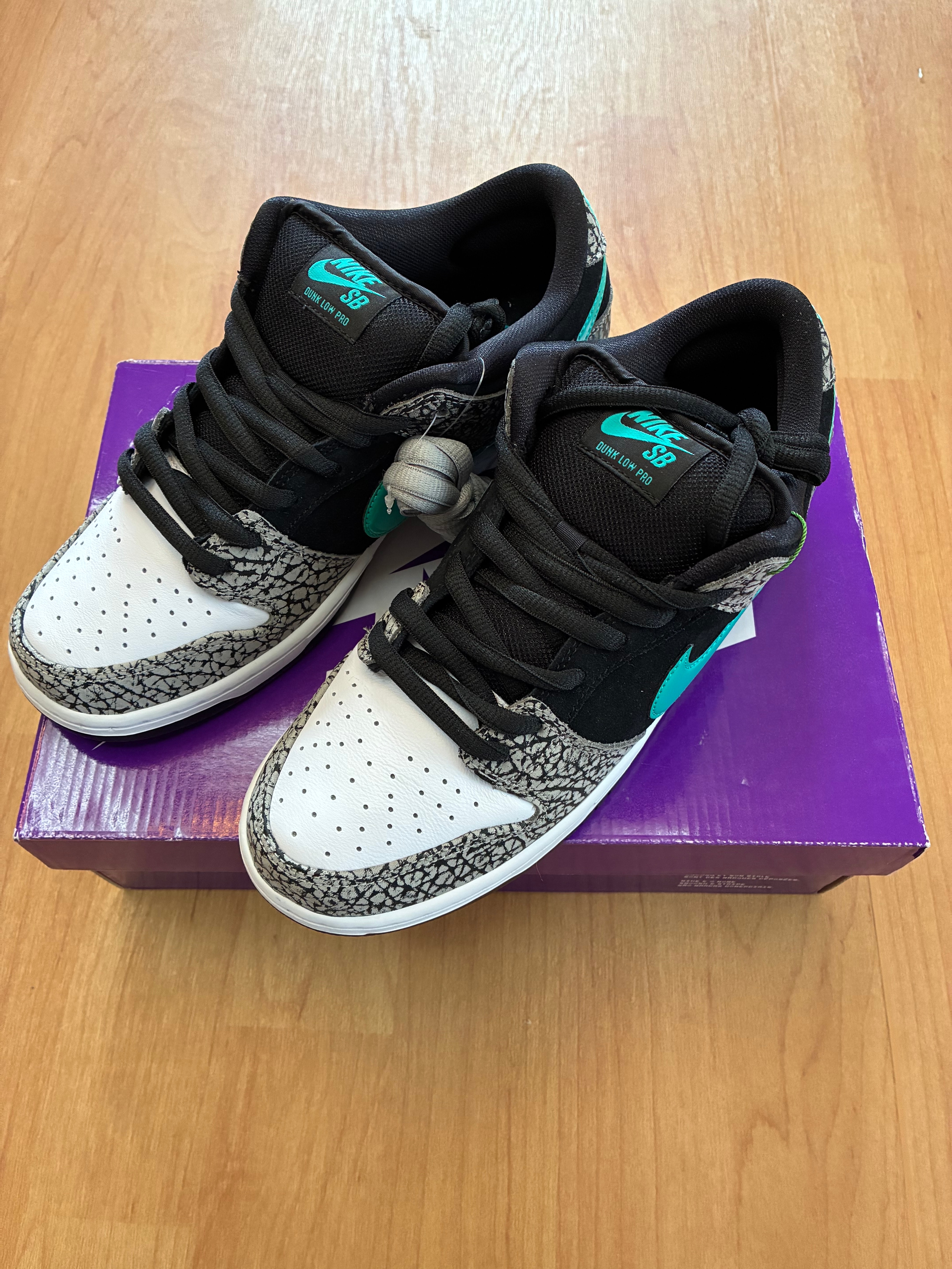 Nike SB Dunk Low "Elephant/Safari"