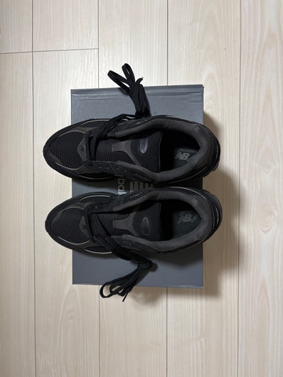 New Balance 2002R "Triple Black"