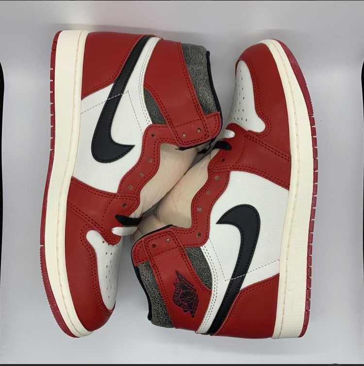 Nike Air Jordan 1 High OG "Lost & Found/Chicago"