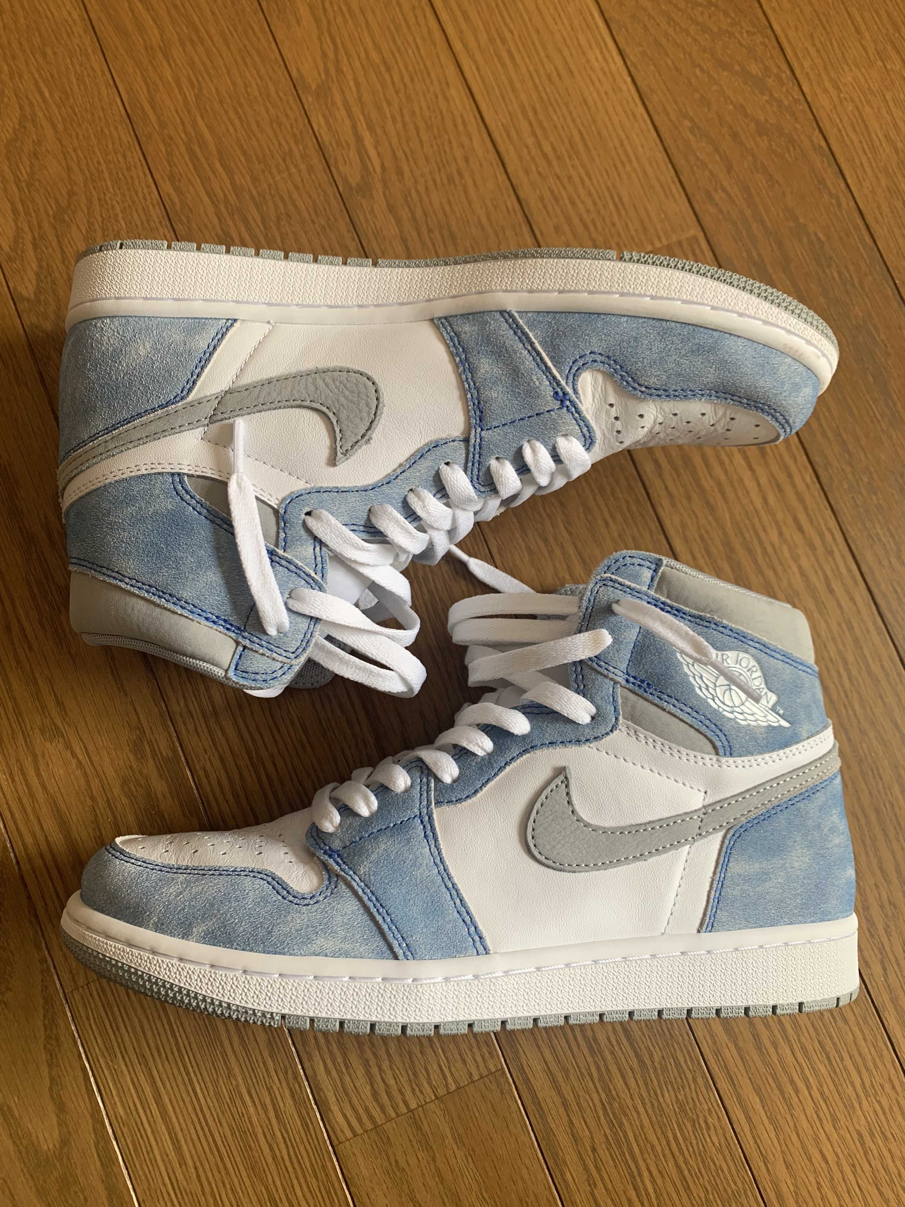 Nike Air Jordan 1 High OG "Hyper Royal"