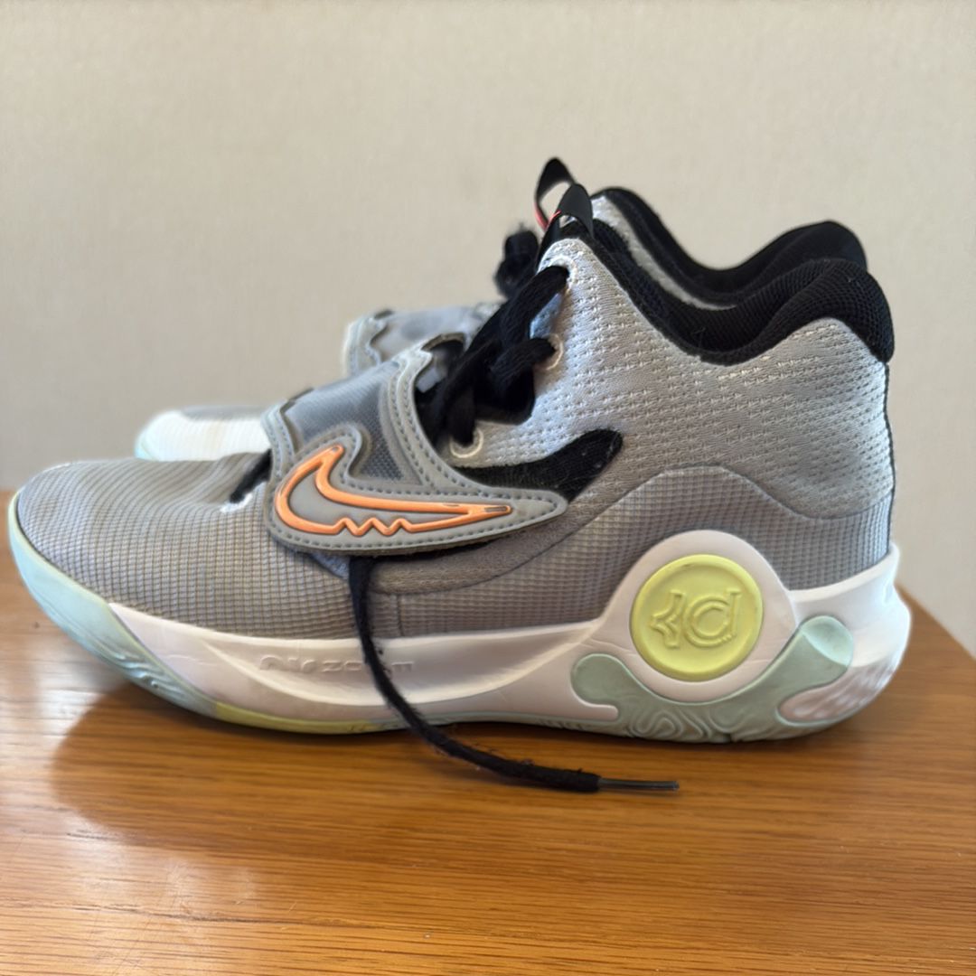 KD3 ケビンデュラント　日本未発売 KD3 ケビンデュラント 日本未発売Ω