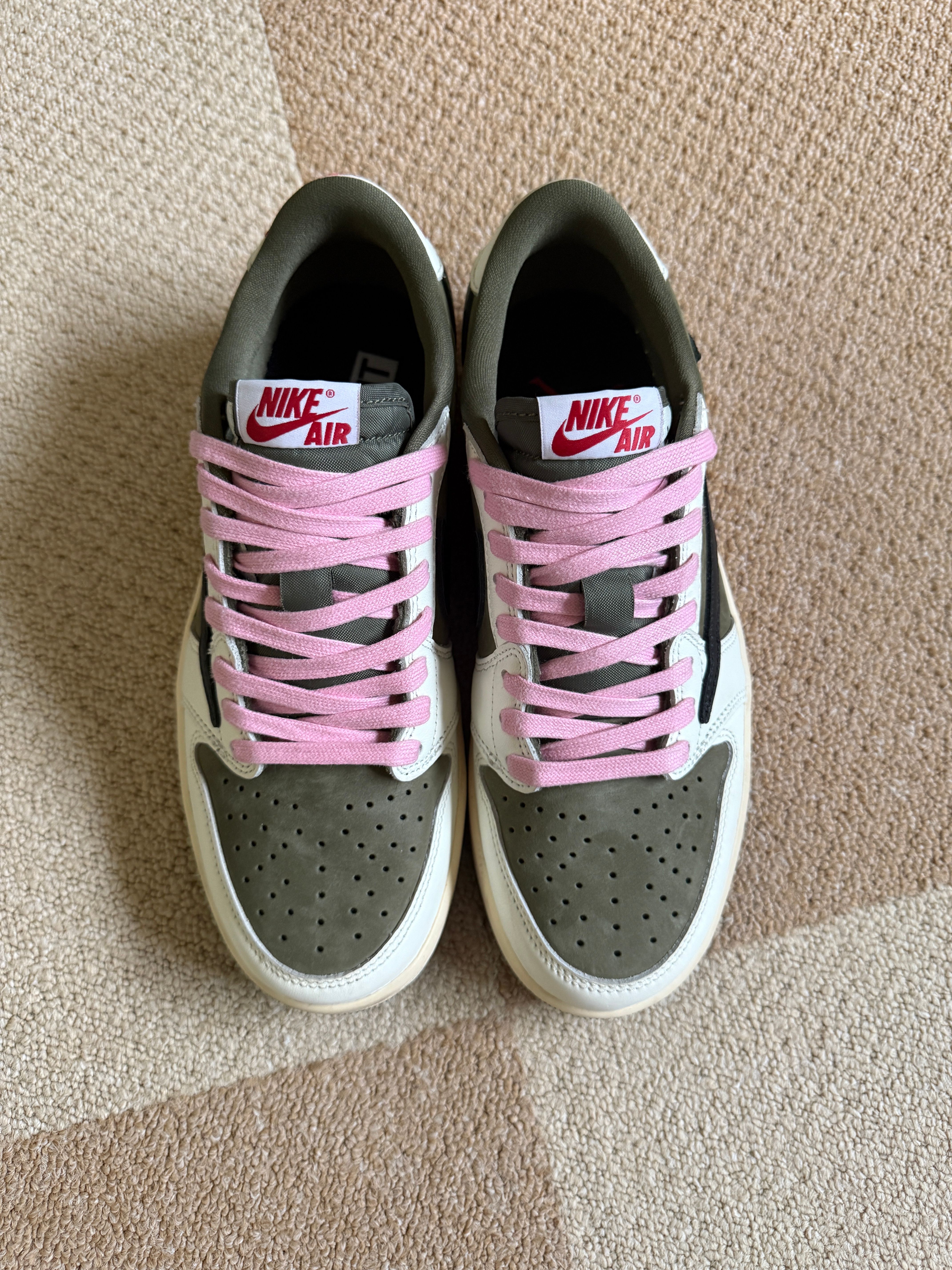 Travis Scott × Nike Air Jordan 1 Low OG SP "Reverse Olive"