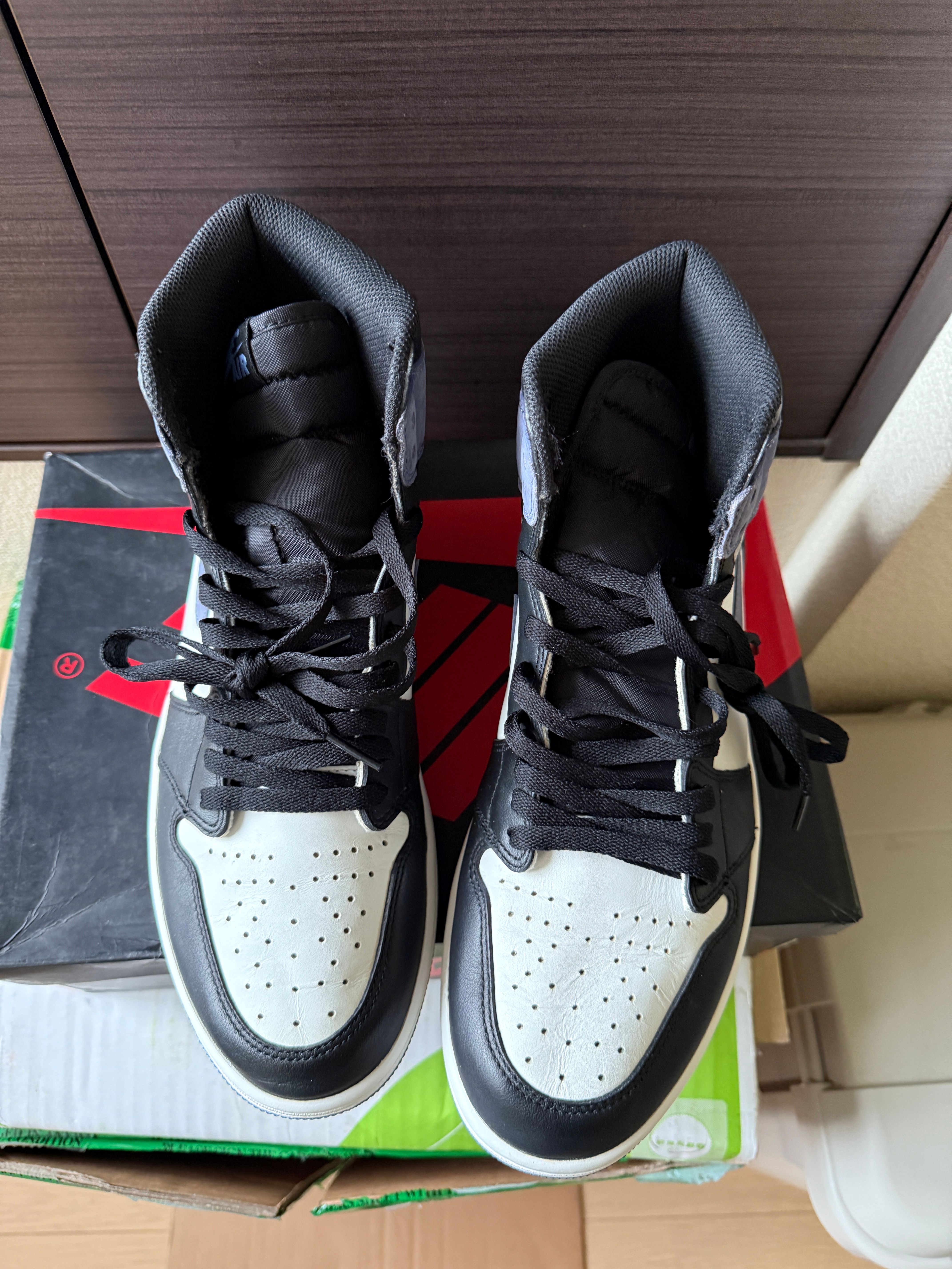 Nike Air Jordan 1 Retro High "Blue Moon"