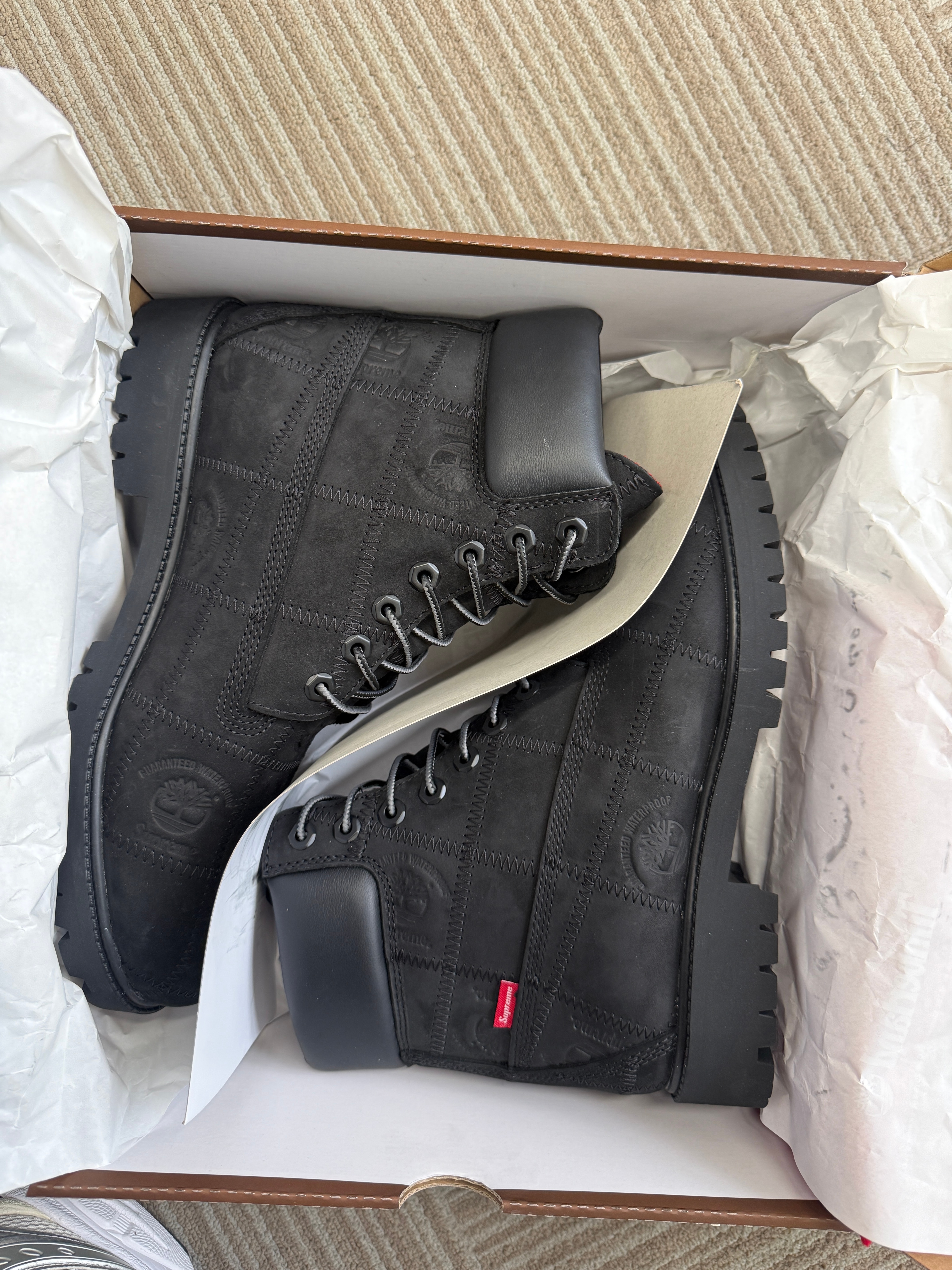 シュプリーム × ティンバーランド パッチワーク 6インチ プレミアムブーツ "ブラック"