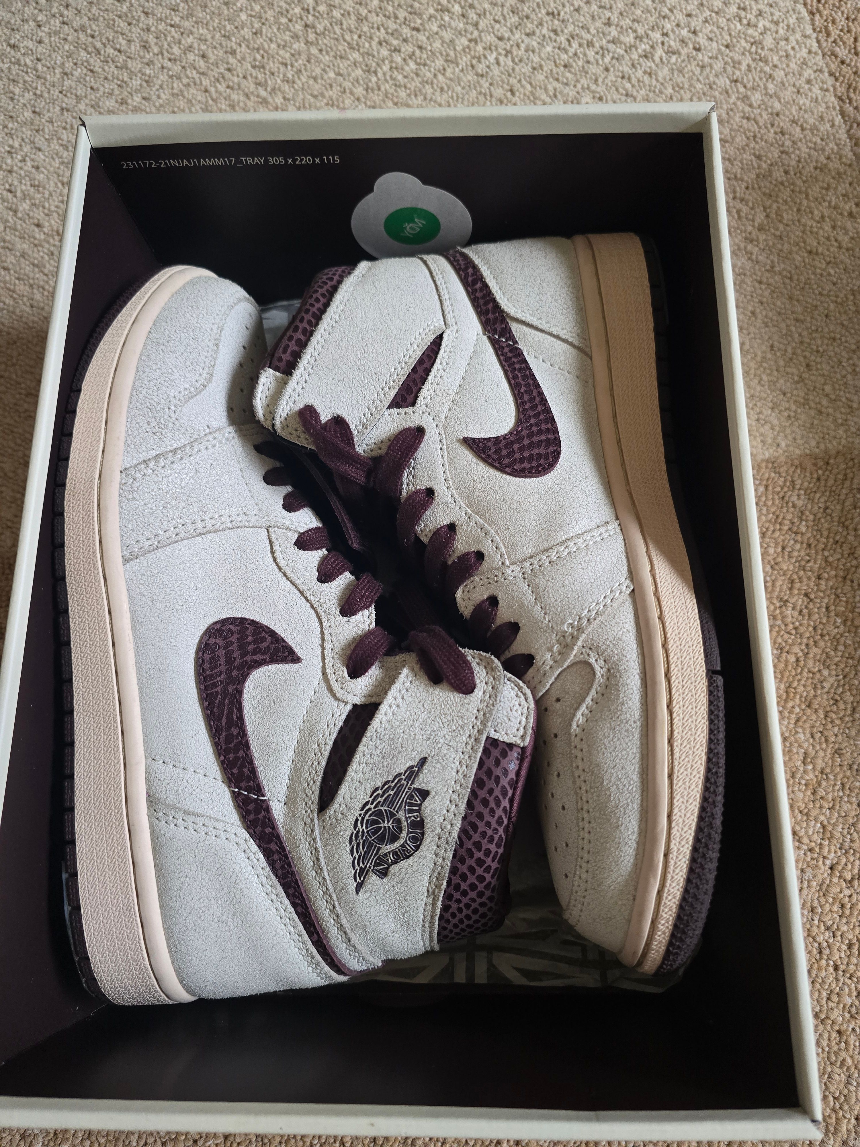 A Ma Maniere × Nike Air Jordan 1 Retro High OG "Sail and Burgundy"