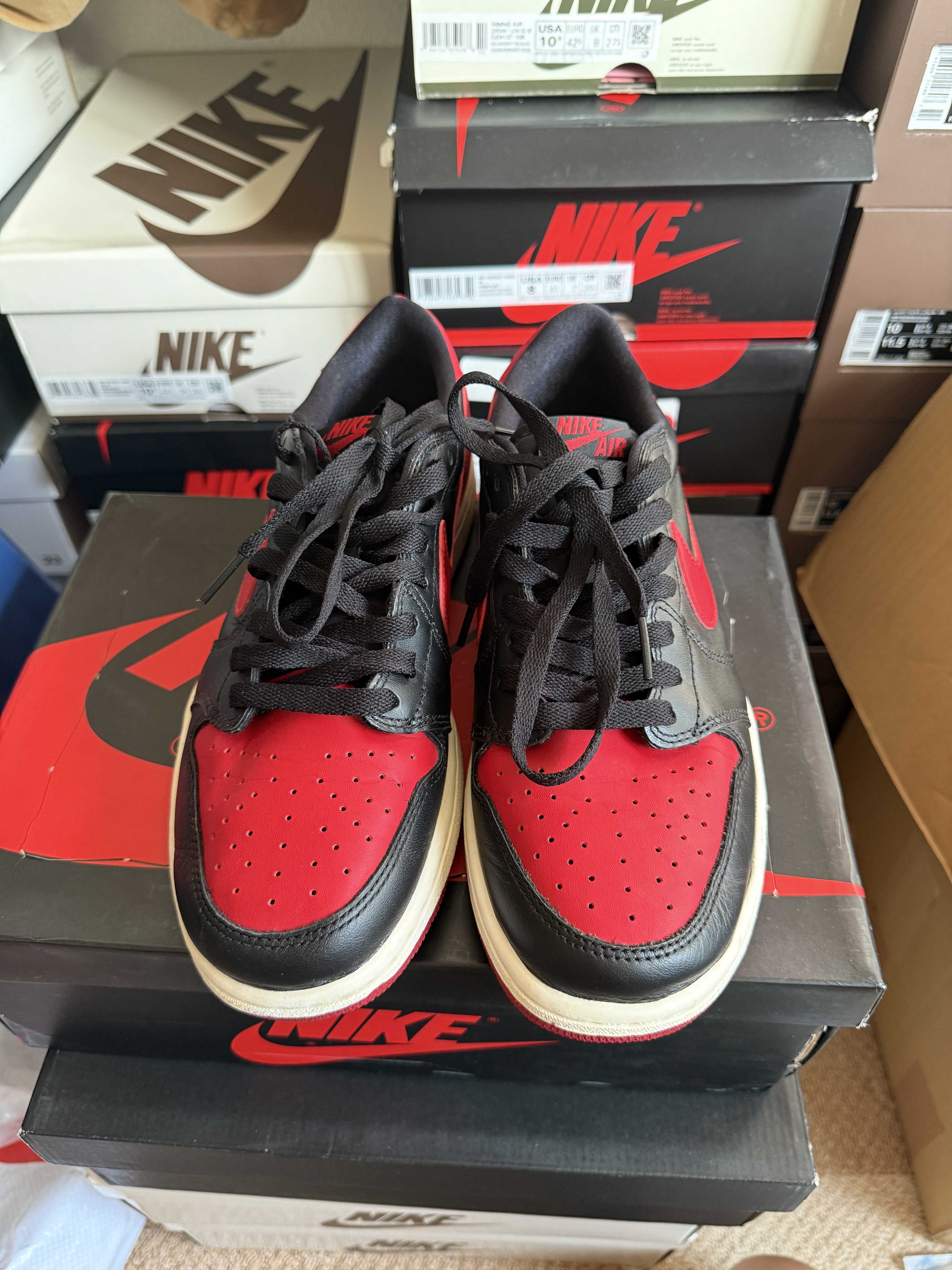 NIKE AIR JORDAN 1 RETRO LOW BRED (2015)