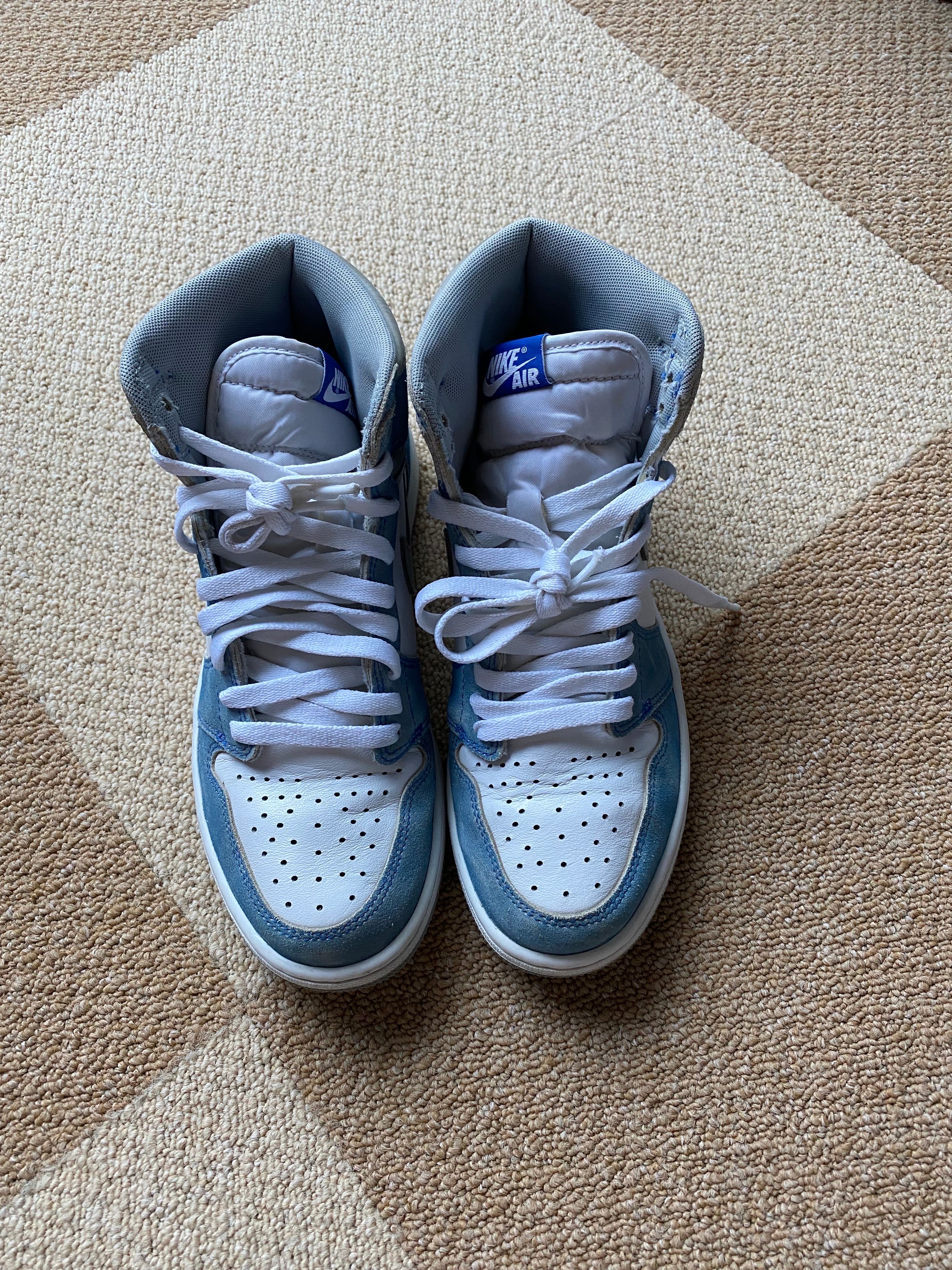 Nike Air Jordan 1 High OG "Hyper Royal"