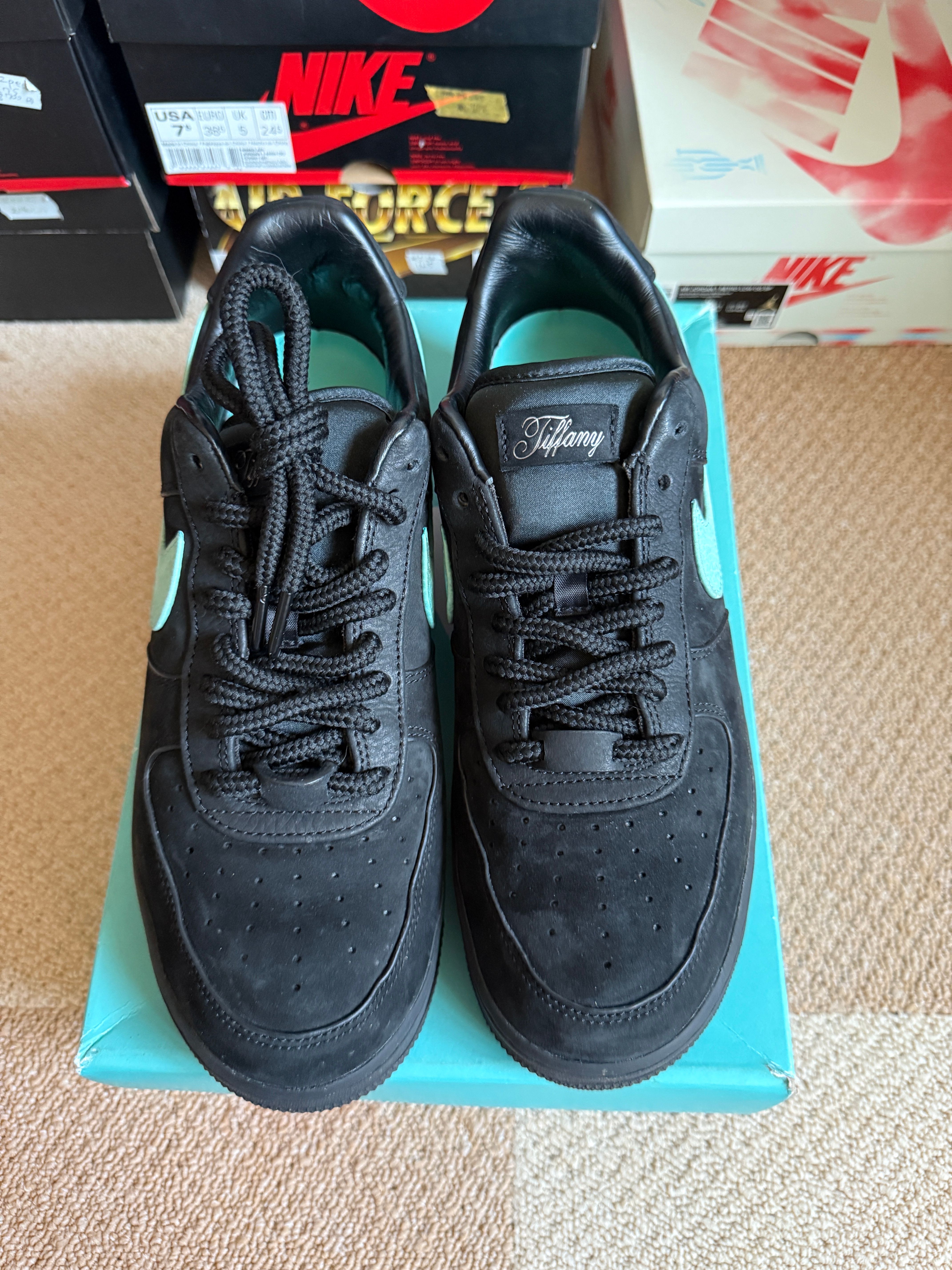 Tiffany & Co. × Nike Air Force 1 Low "1837"