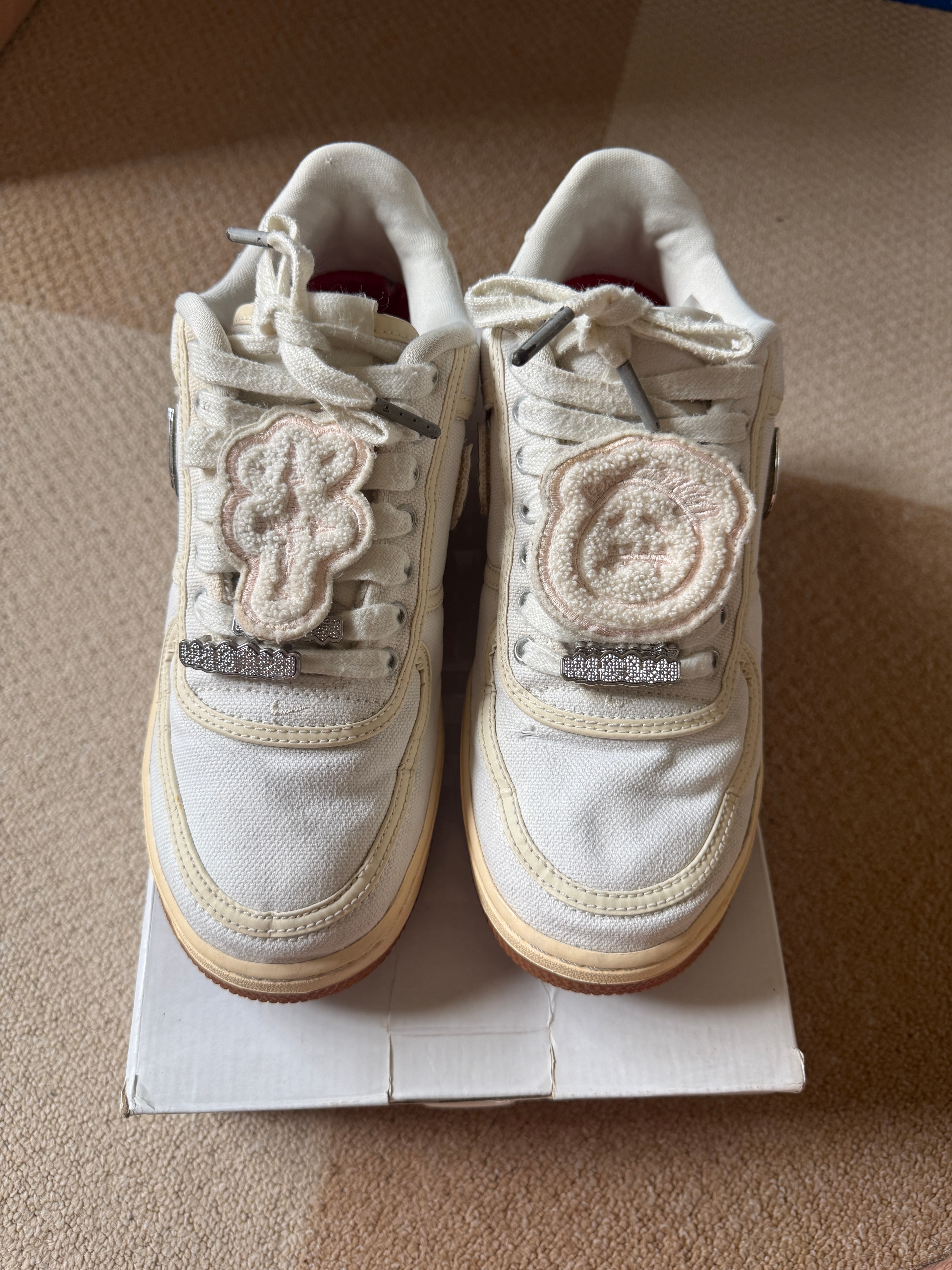 トラヴィススコット × ナイキ エアフォース1 ロー "セイル"