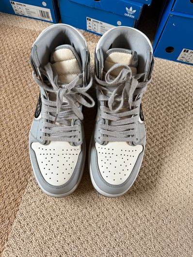 Dior × Nike Air Jordan 1 High OG "DIOR"