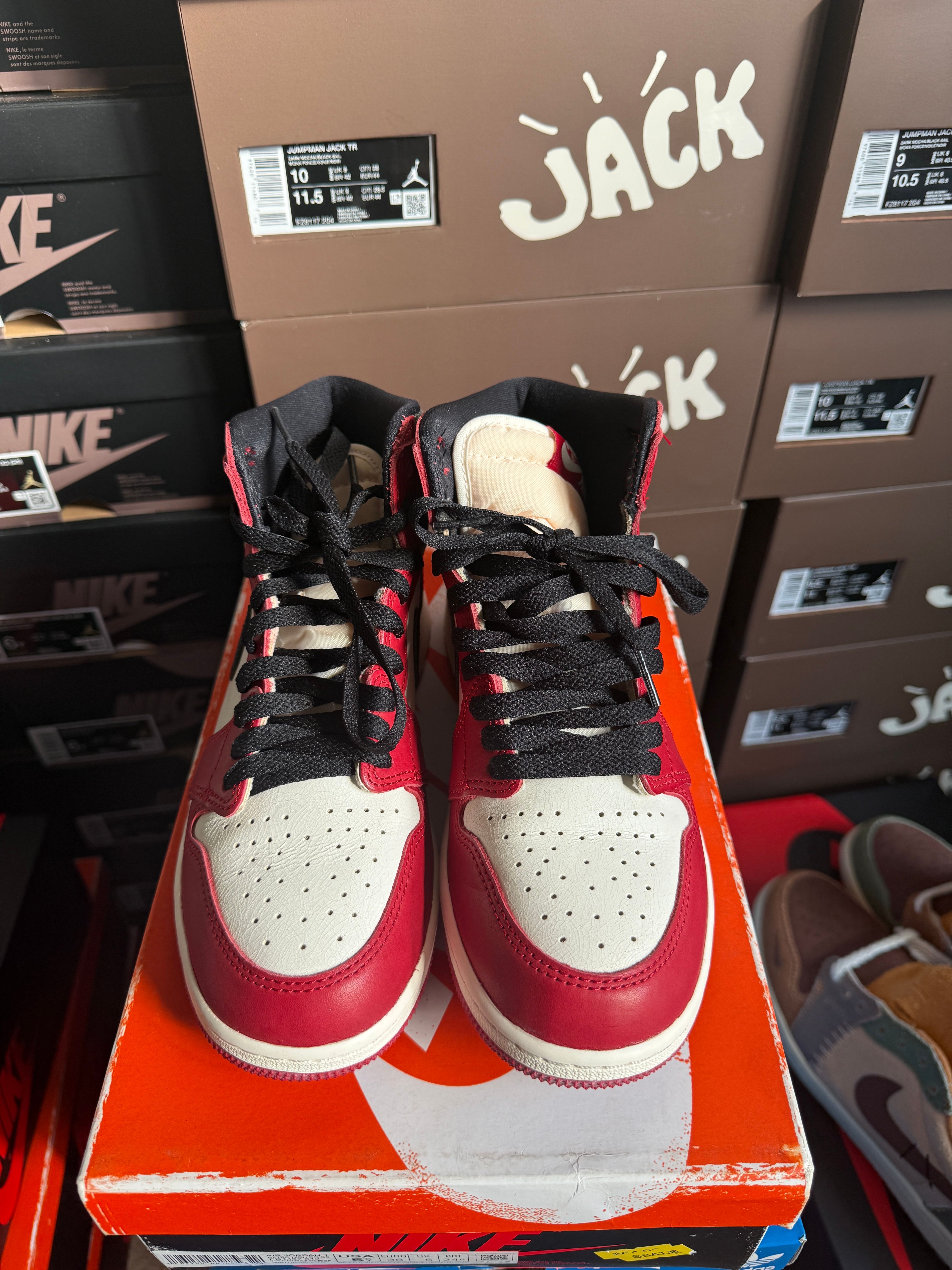 Nike GS Air Jordan 1 High OG "Lost & Found/Chicago"