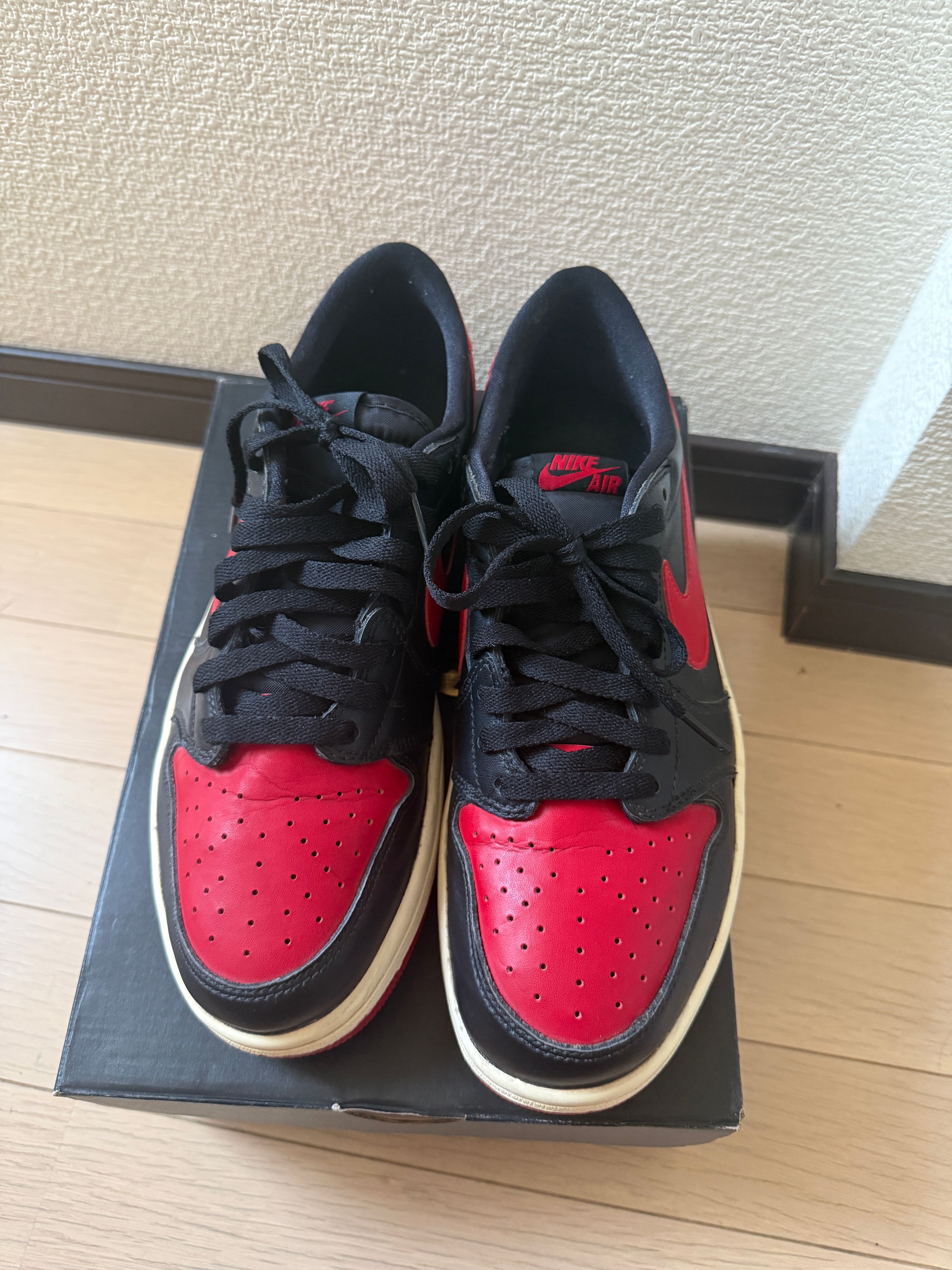 NIKE AIR JORDAN 1 RETRO LOW BRED (2015)