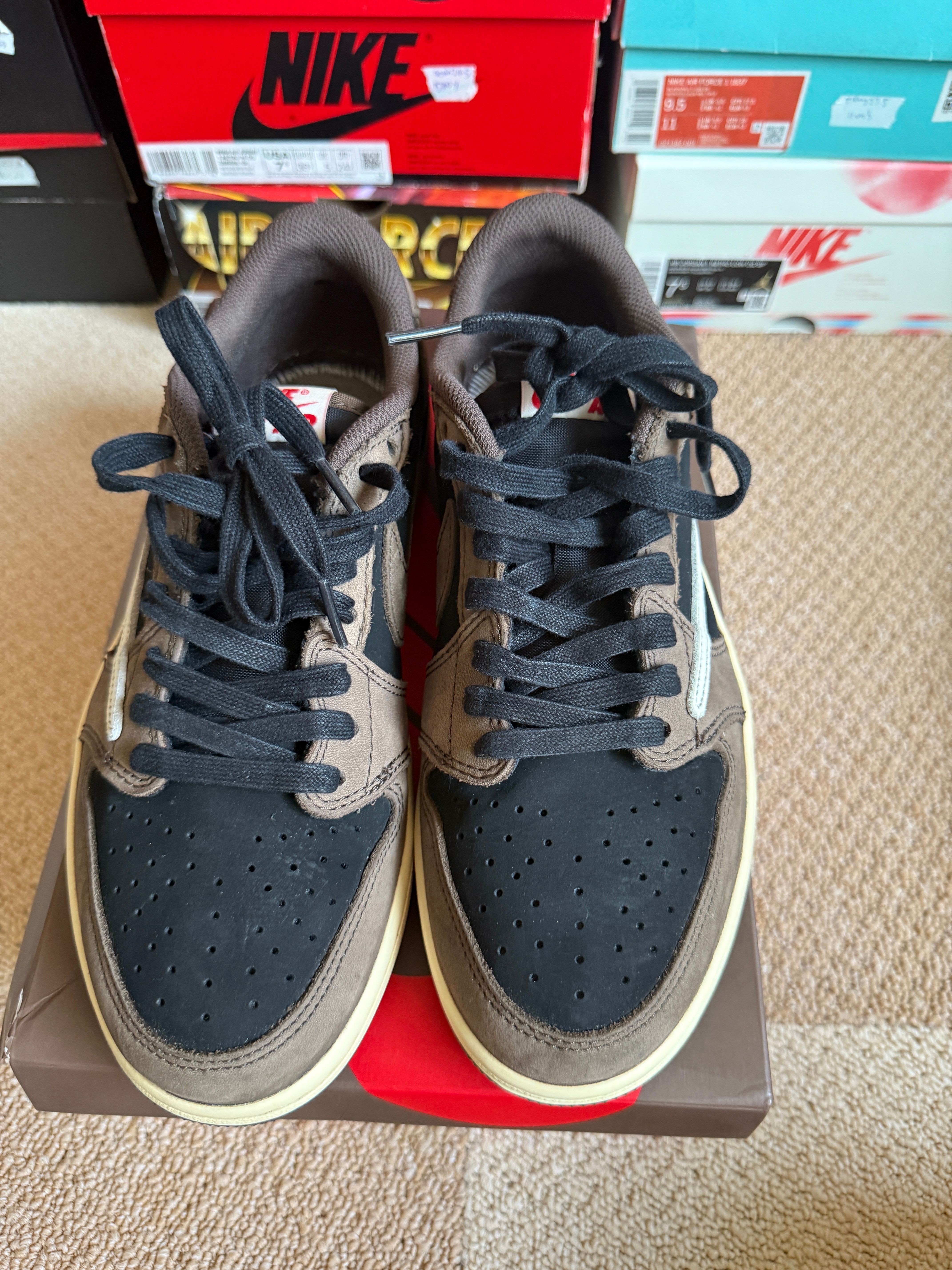Travis Scott × Nike Air Jordan 1 Low OG SP-T  "Black/Dark Mocha"