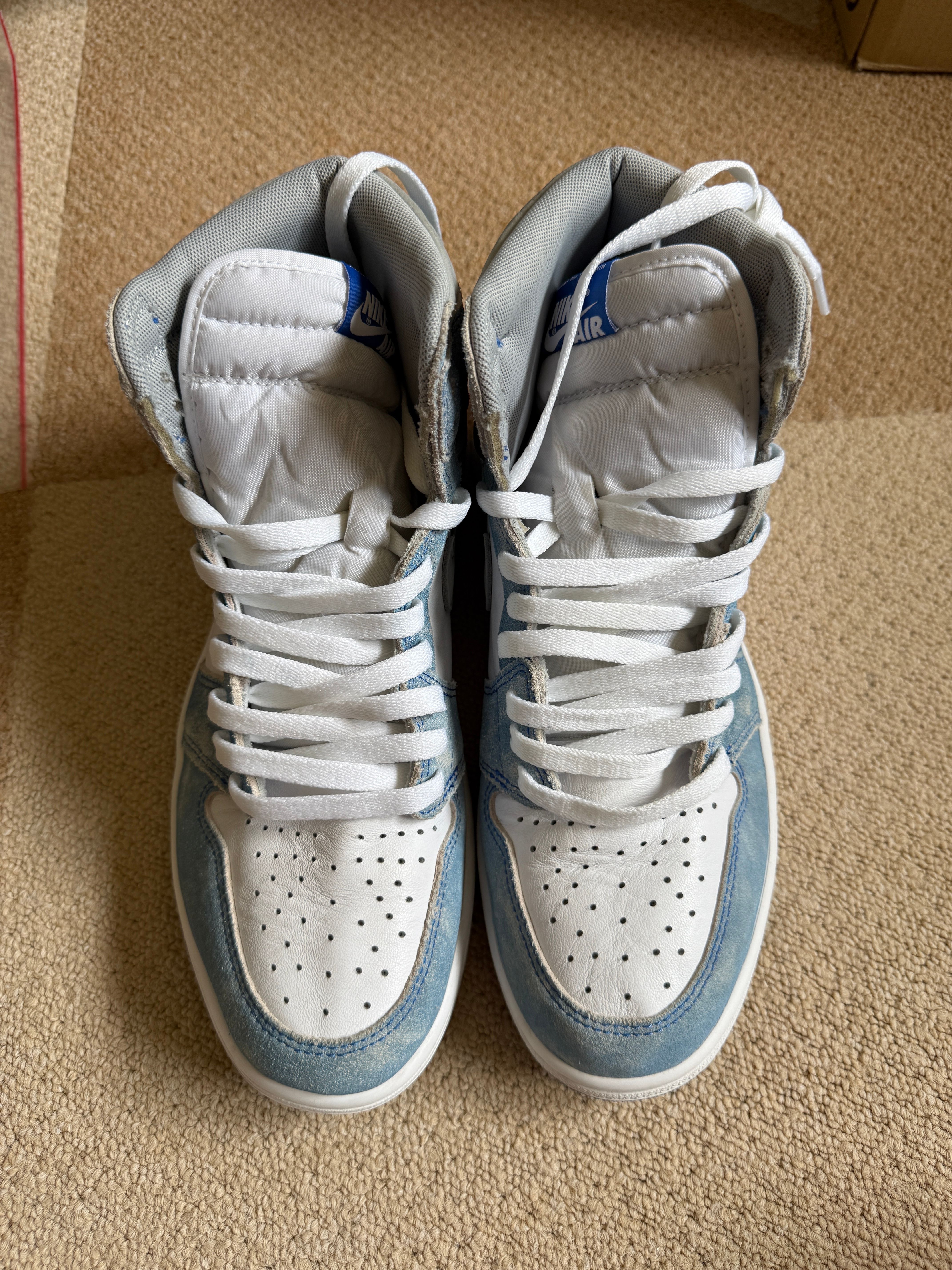 Nike Air Jordan 1 High OG "Hyper Royal"