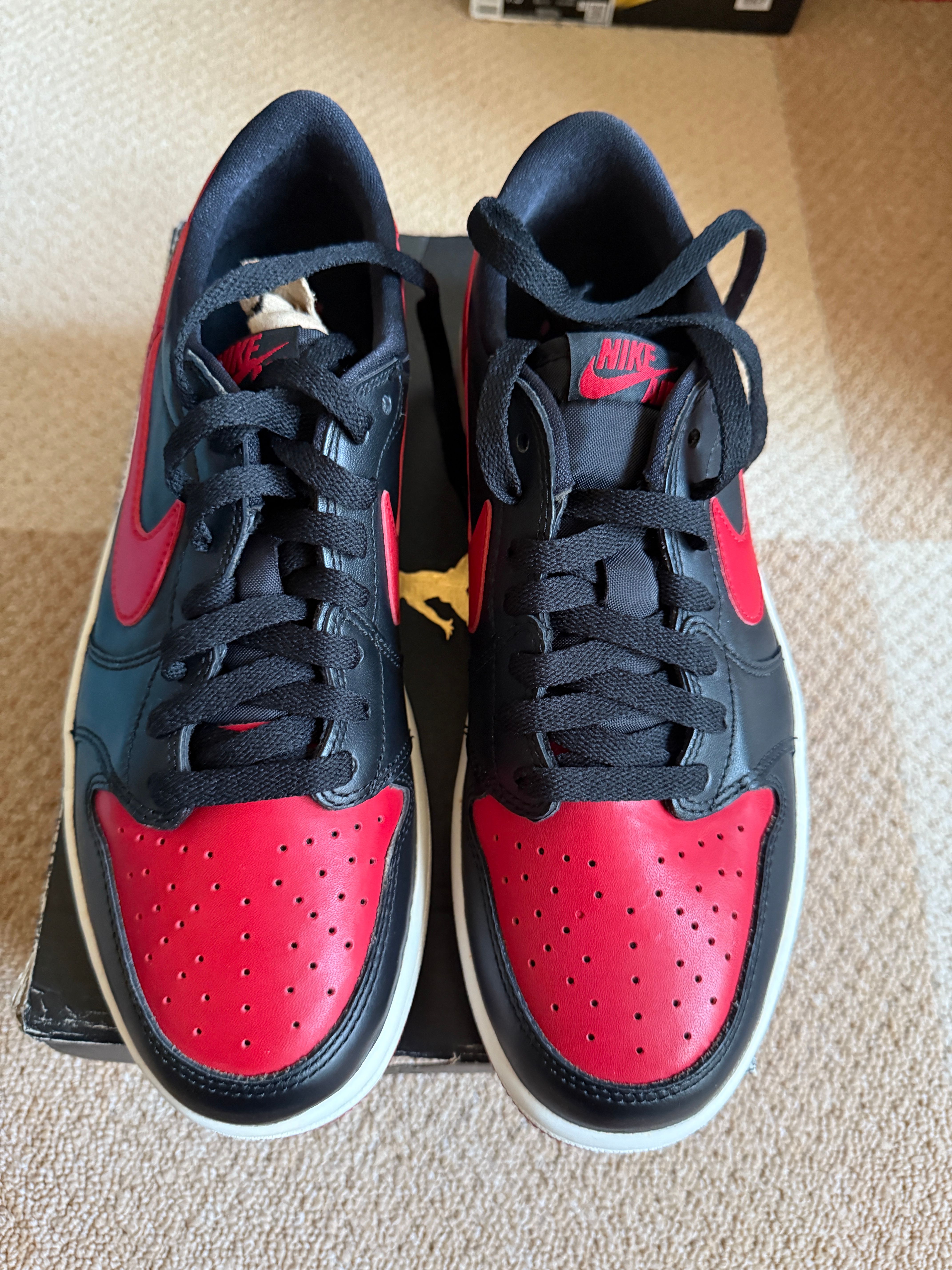 NIKE AIR JORDAN 1 RETRO LOW BRED (2015)