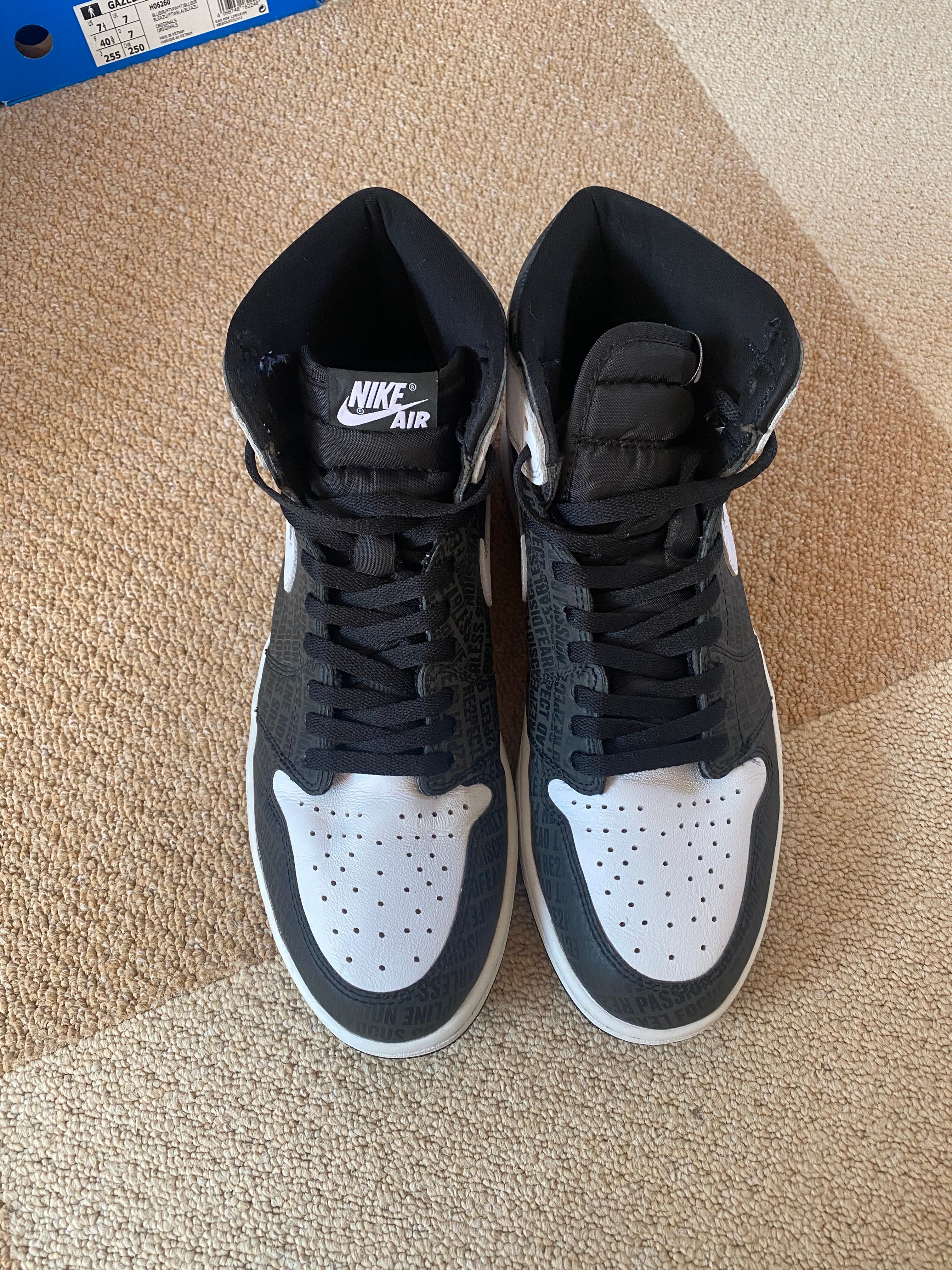 NIKE AIR JORDAN 1 RETRO HIGH "RE2PECT (DEREK JETER)"