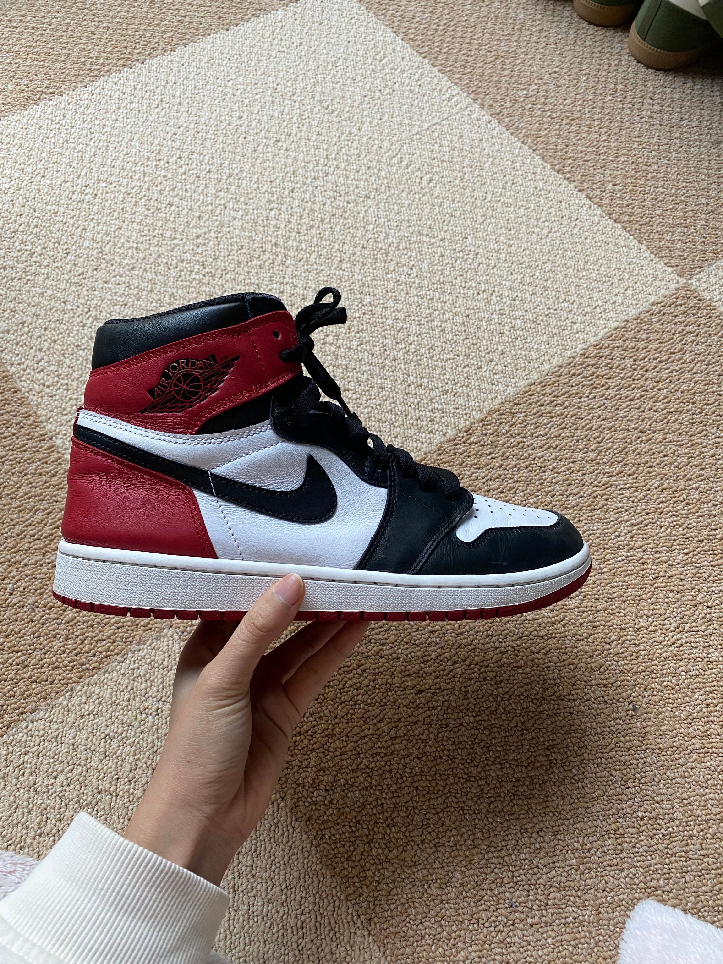 Nike Air Jordan 1 Retro High OG "Black Toe"(2016)
