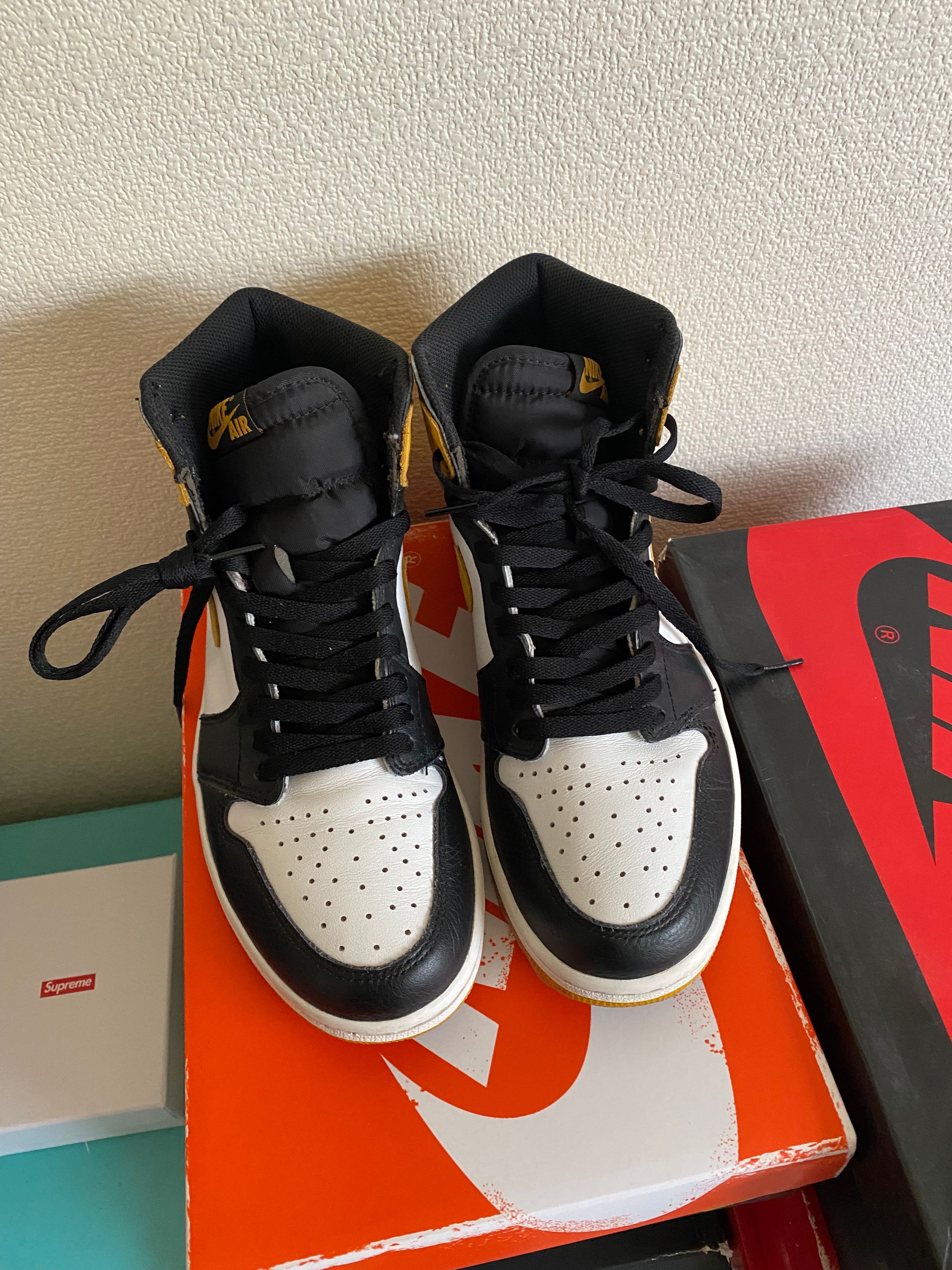 Nike Air Jordan 1 Retro High OG "Black Toe/Yellow Ochre"